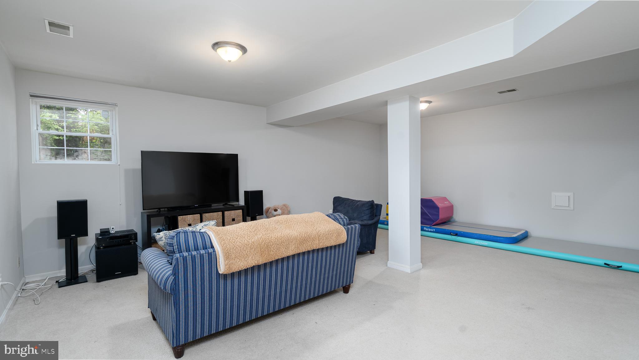 SOUTH RIDING - Residential