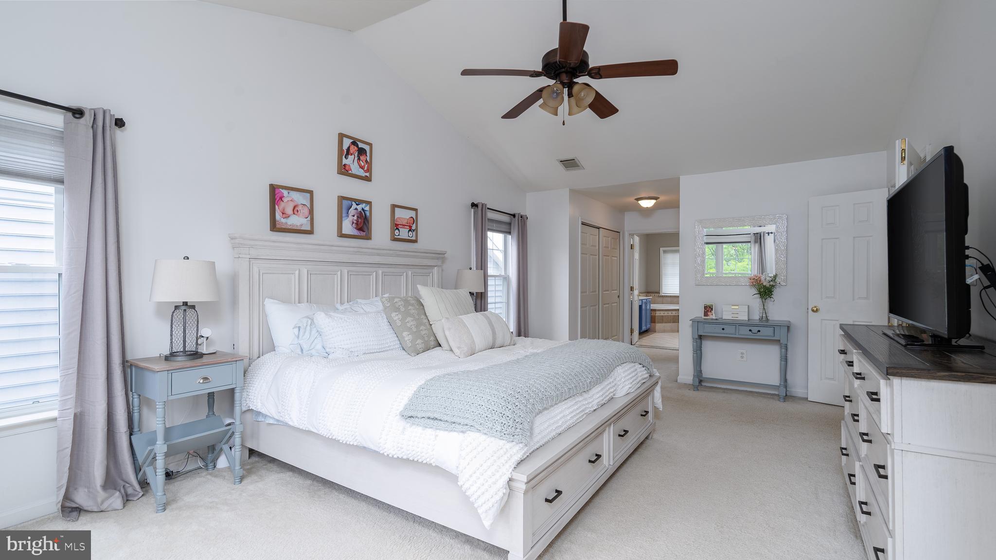 SOUTH RIDING - Residential