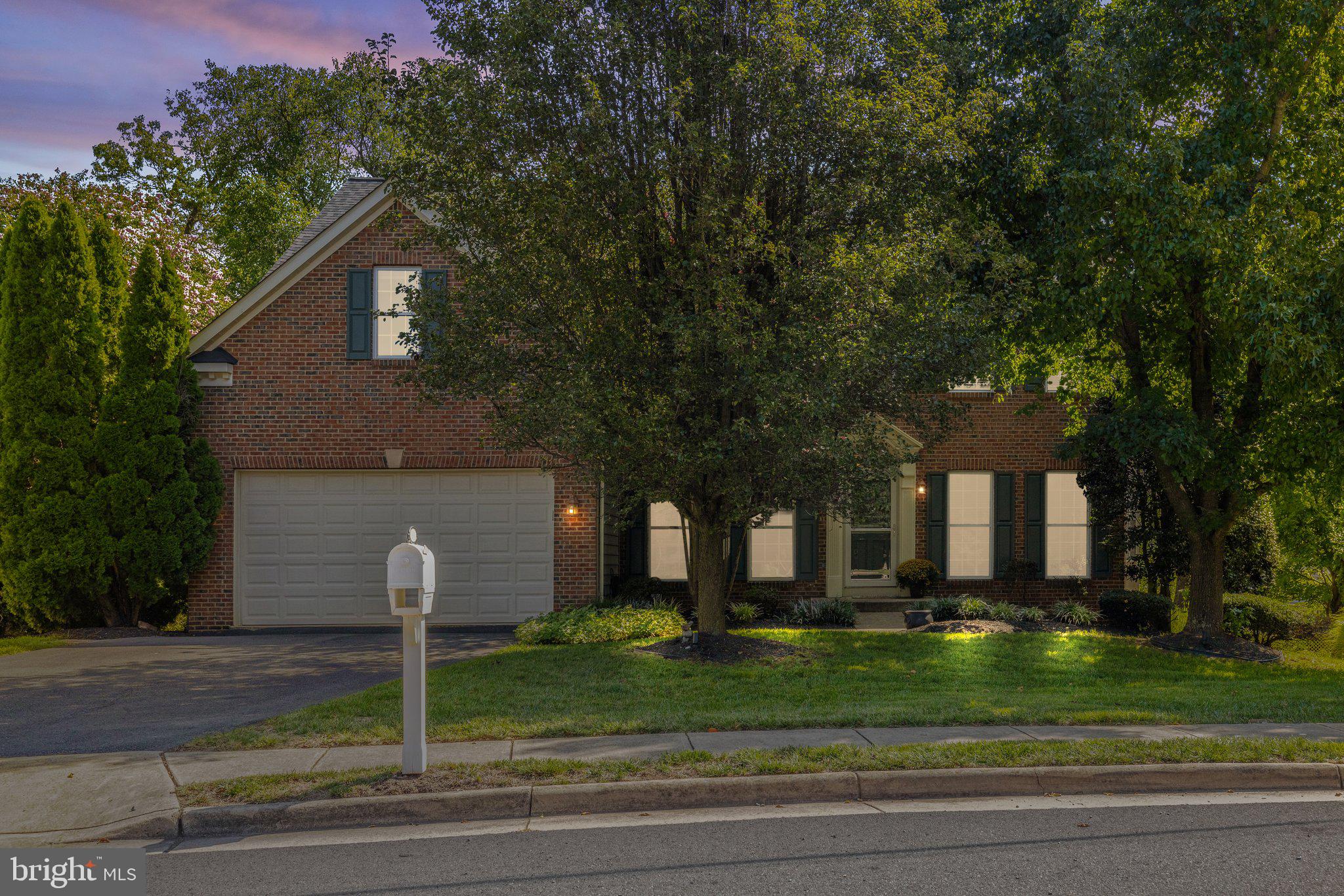 EIGHTEENTH CENTURY HAYMARKET - Residential