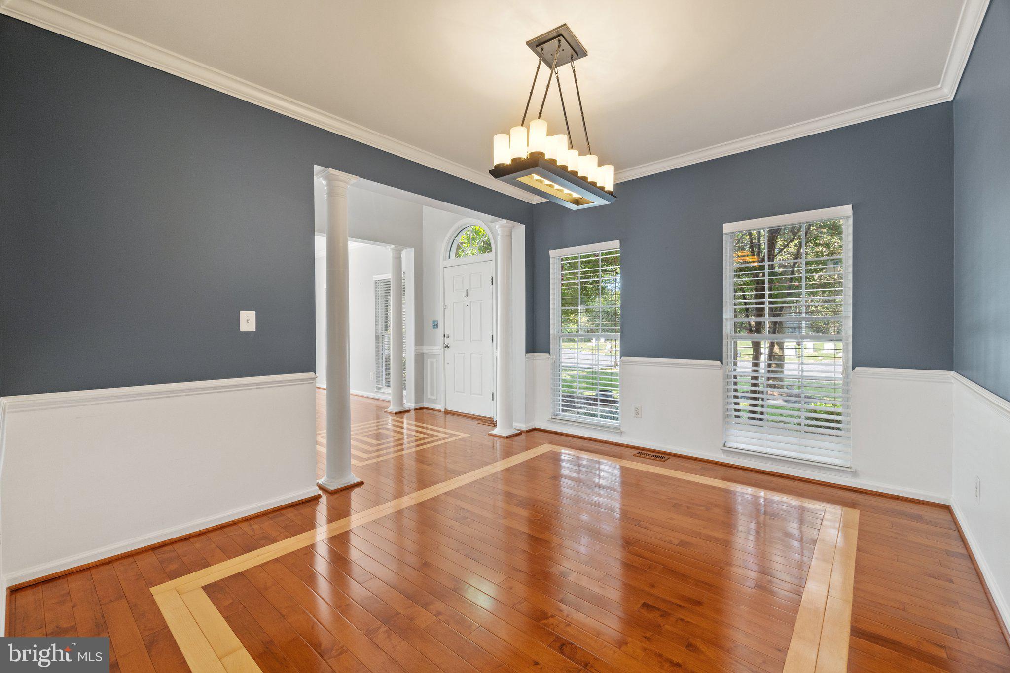 EIGHTEENTH CENTURY HAYMARKET - Residential