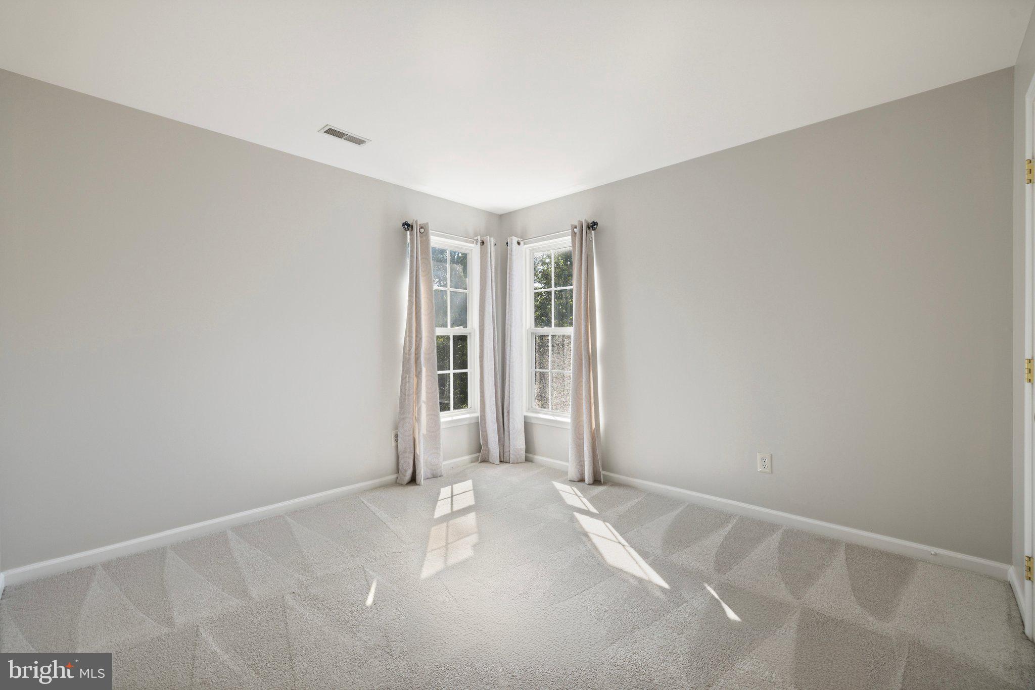 EIGHTEENTH CENTURY HAYMARKET - Residential