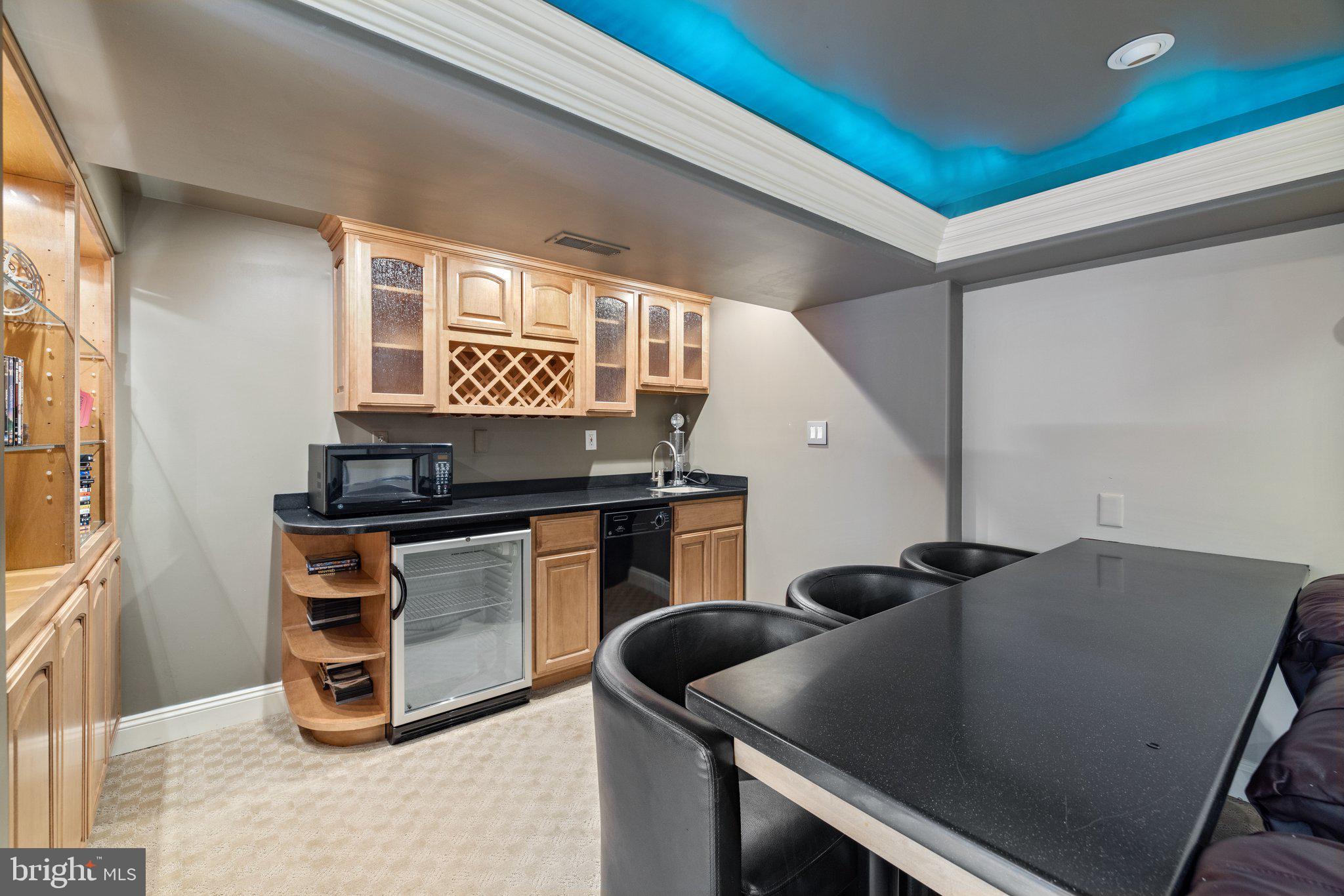 EIGHTEENTH CENTURY HAYMARKET - Residential