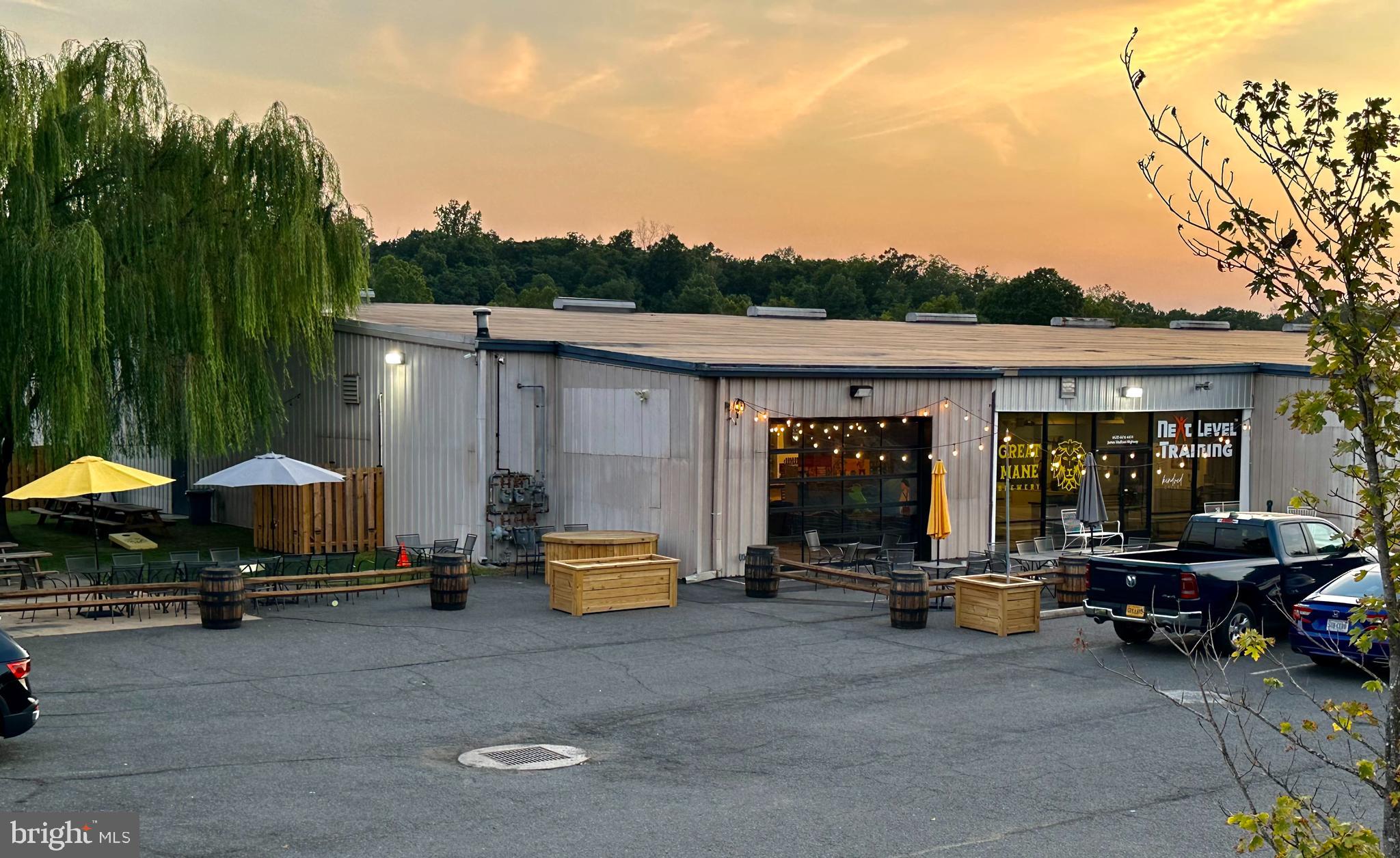 EIGHTEENTH CENTURY HAYMARKET - Residential