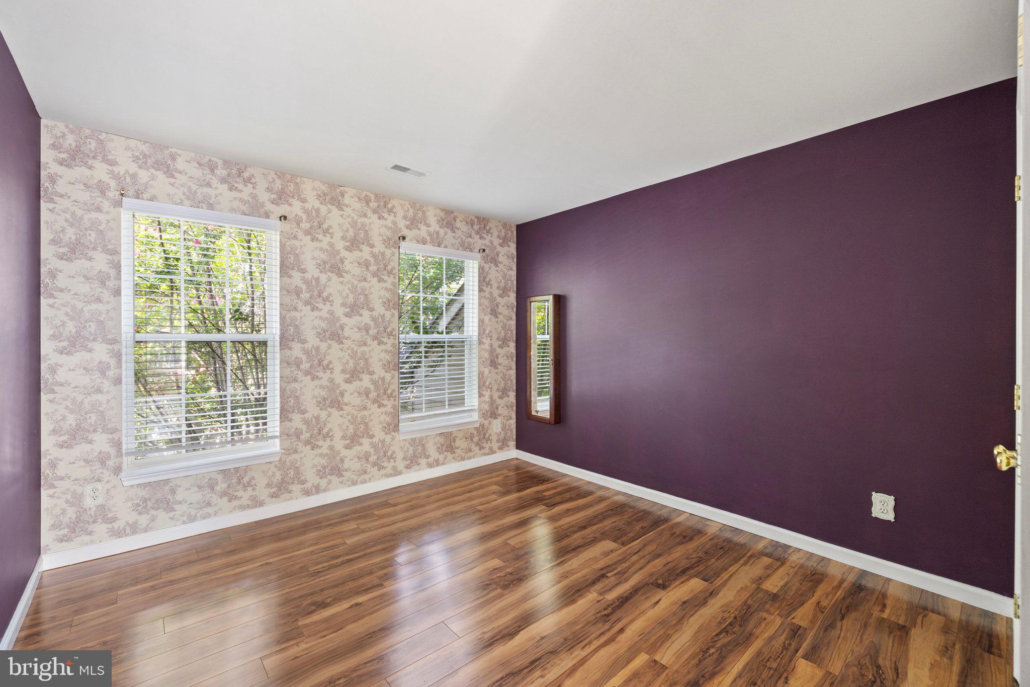 EIGHTEENTH CENTURY HAYMARKET - Residential