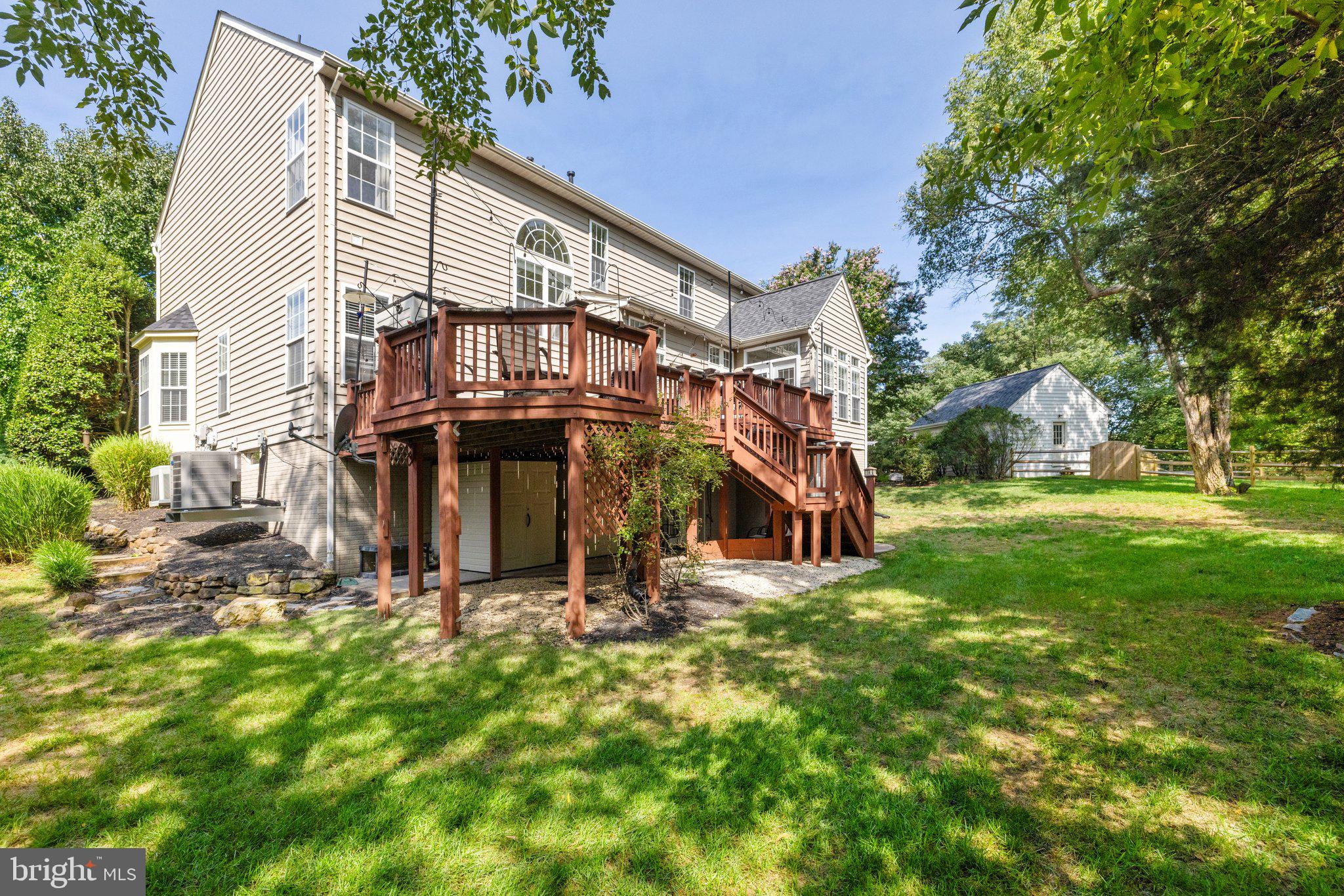 EIGHTEENTH CENTURY HAYMARKET - Residential