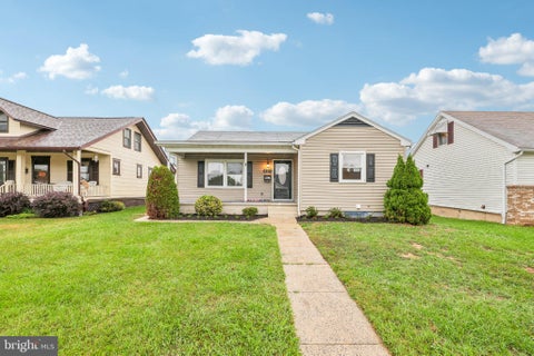 Homes For Sale - 421 Vermont Avenue<br/> HAGERSTOWN, MD 21740