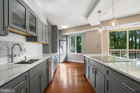 Tiny photo for 5802 Nicholson Lane #2-607, ROCKVILLE, MD 20852 (MLS # MDMC2230932)