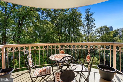 Tiny photo for 5802 Nicholson Lane #2-607, ROCKVILLE, MD 20852 (MLS # MDMC2230932)