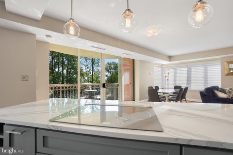 Tiny photo for 5802 Nicholson Lane #2-607, ROCKVILLE, MD 20852 (MLS # MDMC2230932)