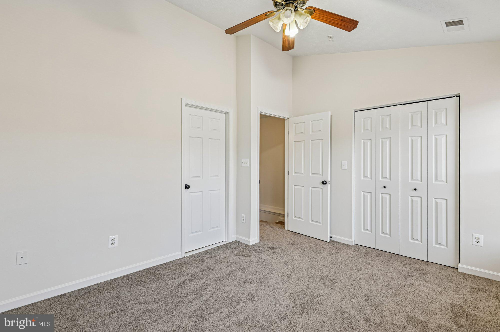 SEVEN OAKS - Residential