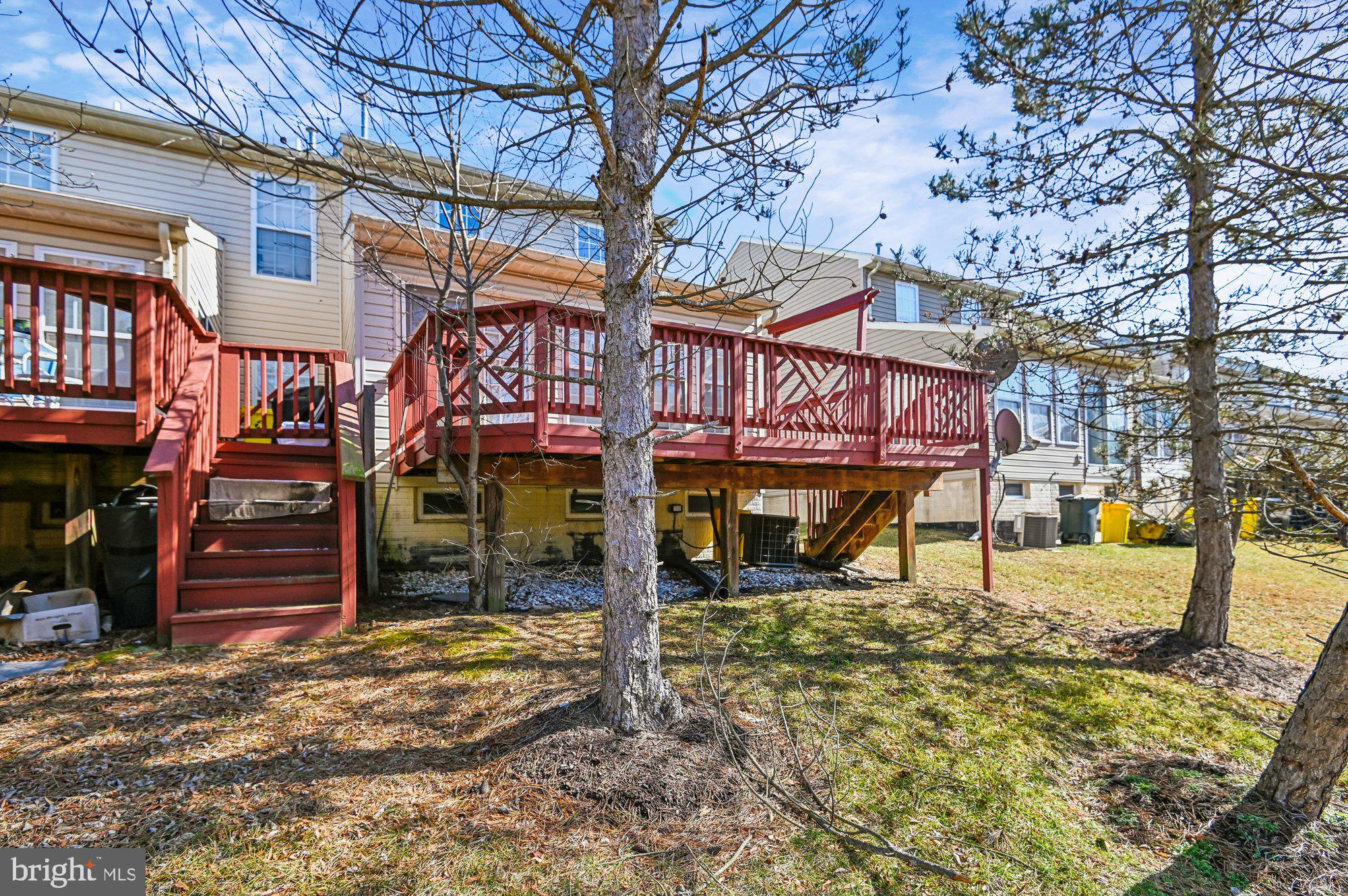 SEVEN OAKS - Residential