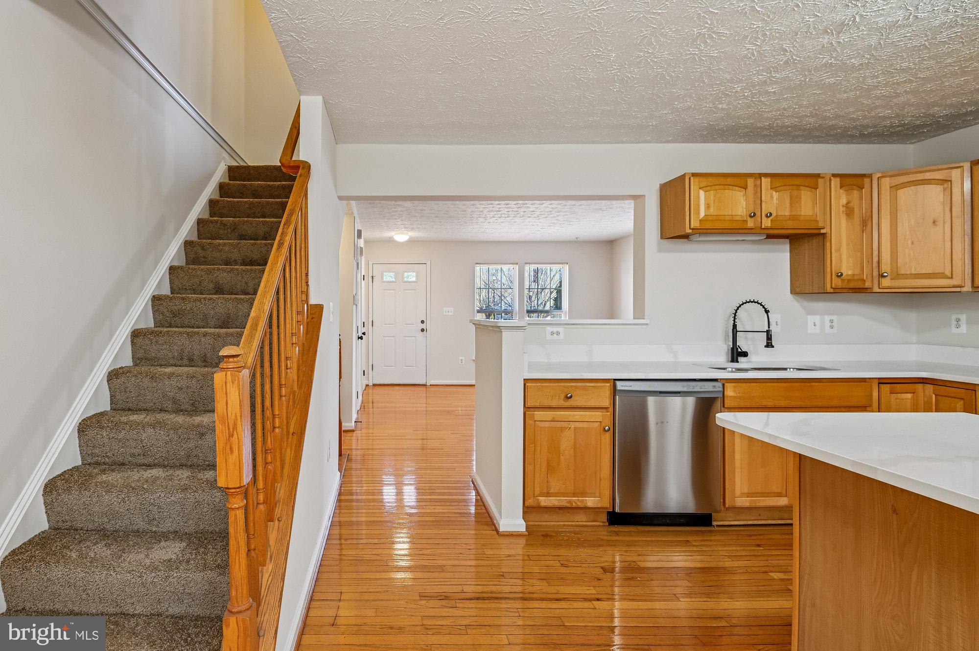 SEVEN OAKS - Residential