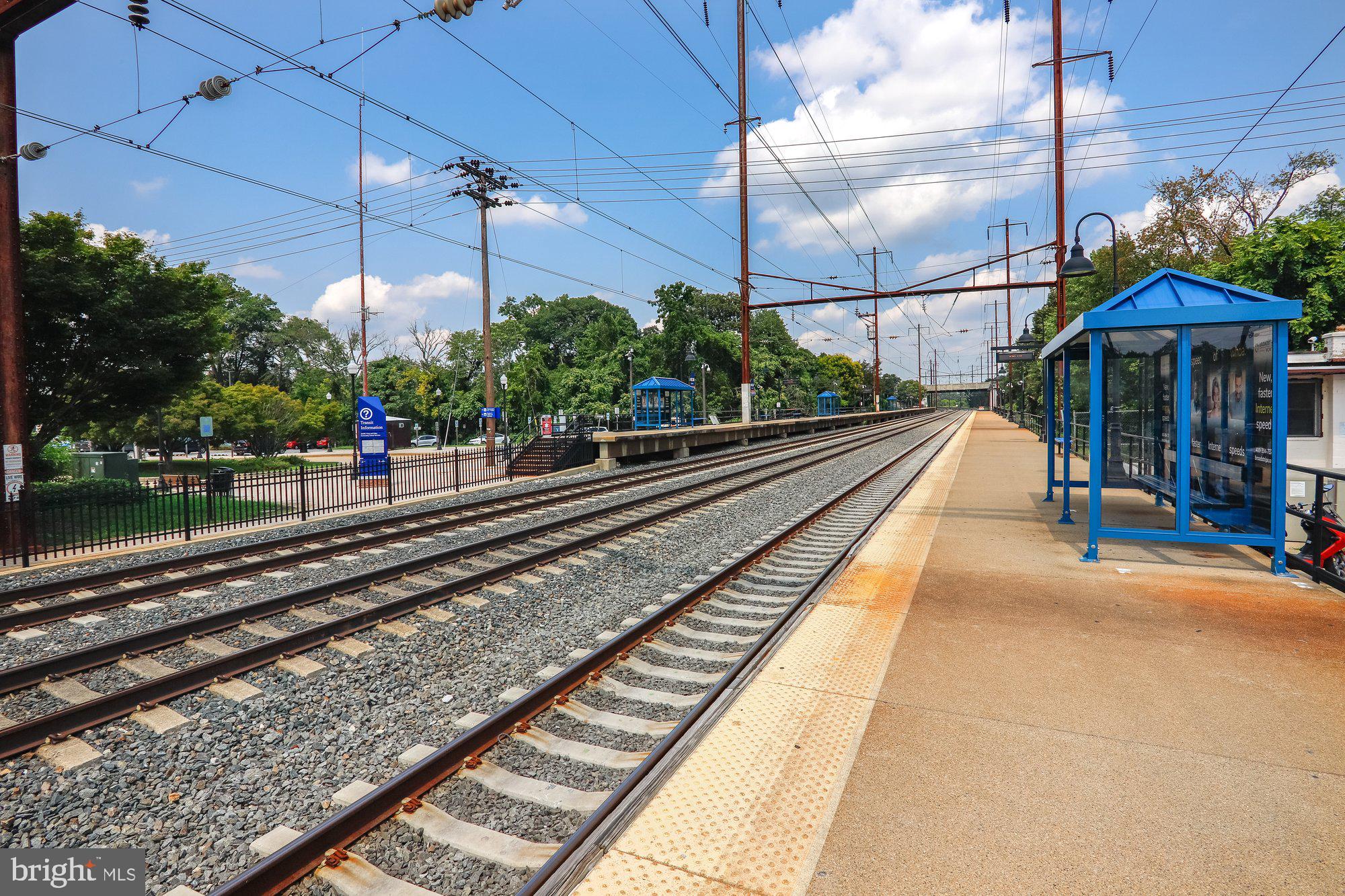 SEVEN OAKS - Residential