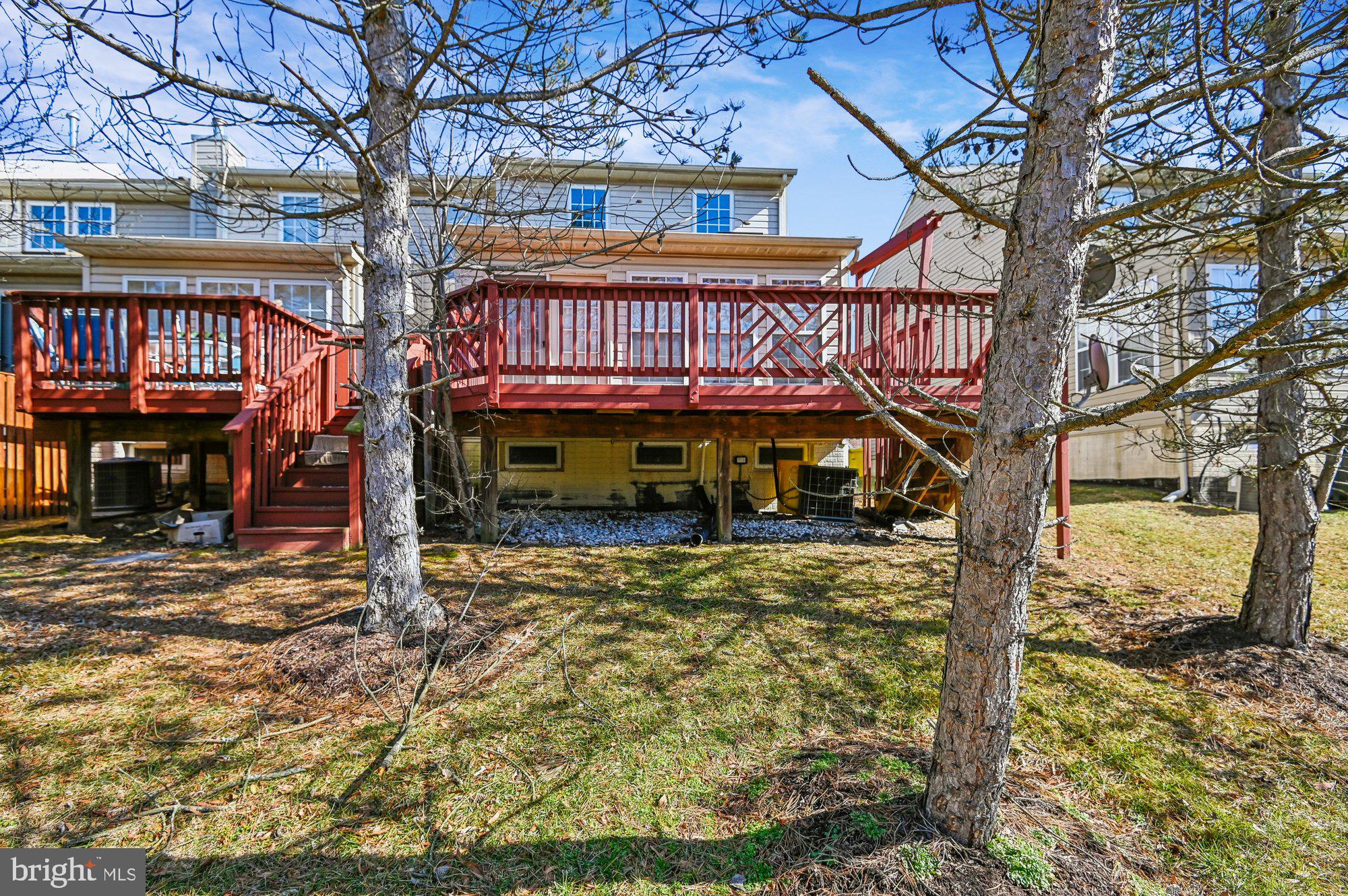 SEVEN OAKS - Residential