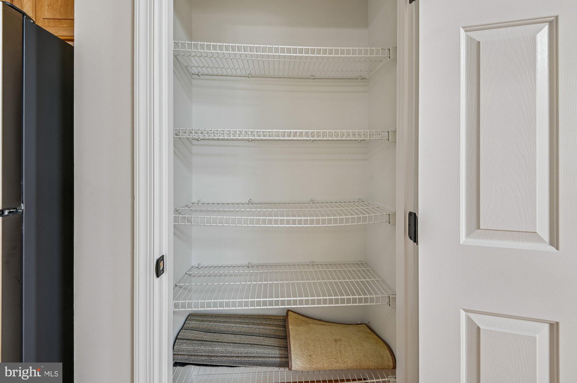 SEVEN OAKS - Residential