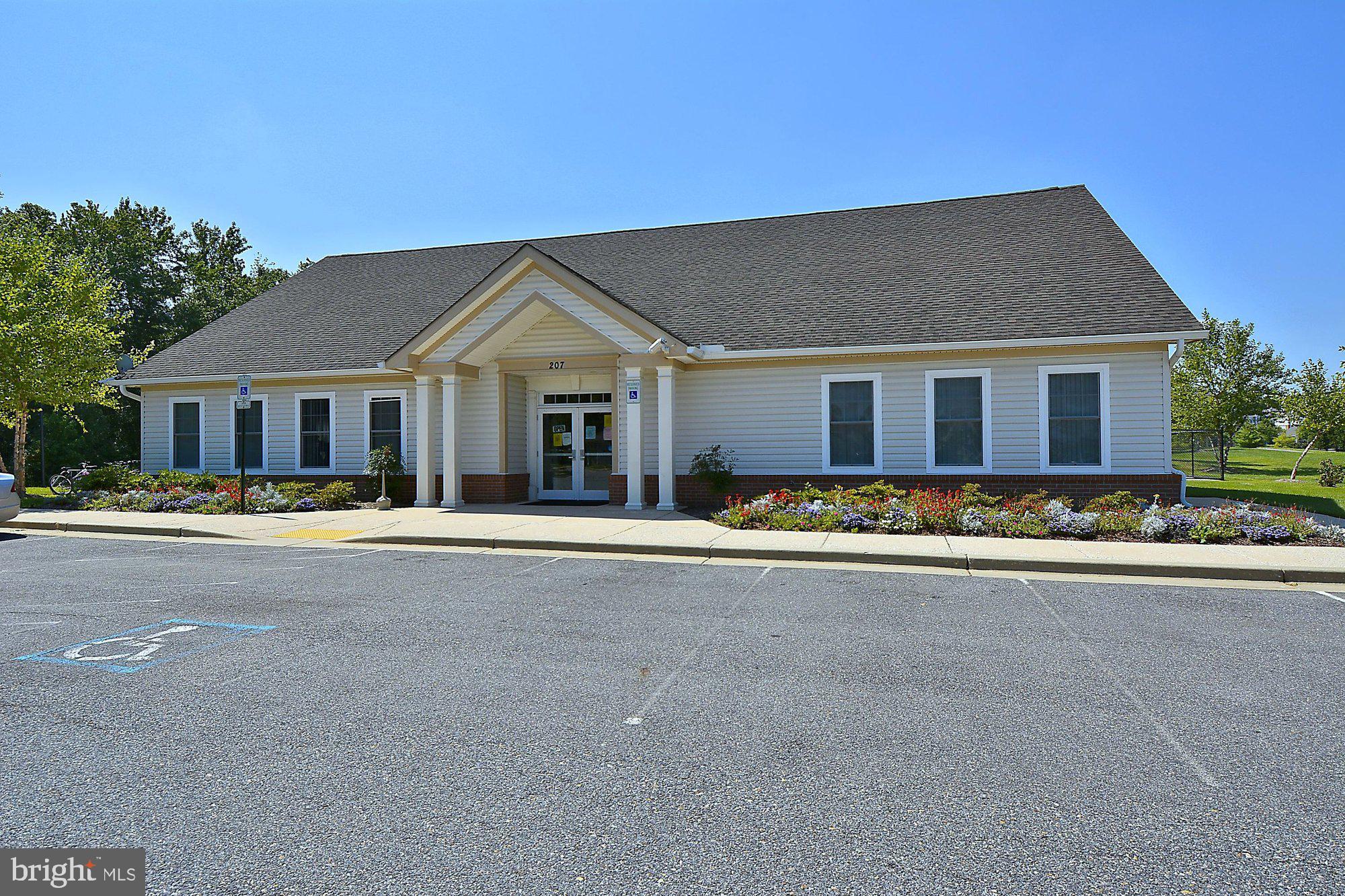 SEVEN OAKS - Residential