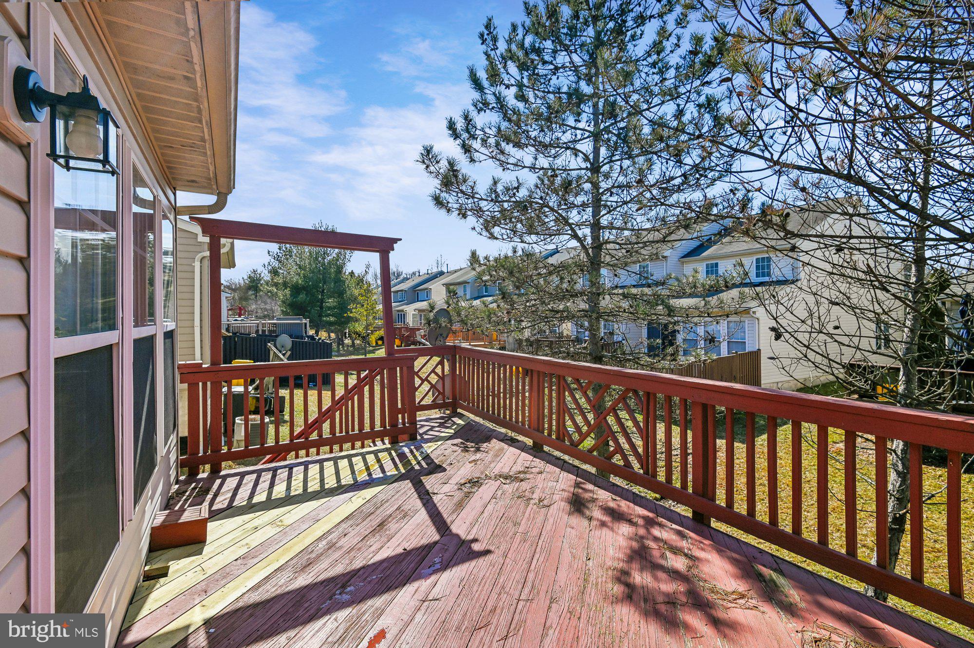 SEVEN OAKS - Residential