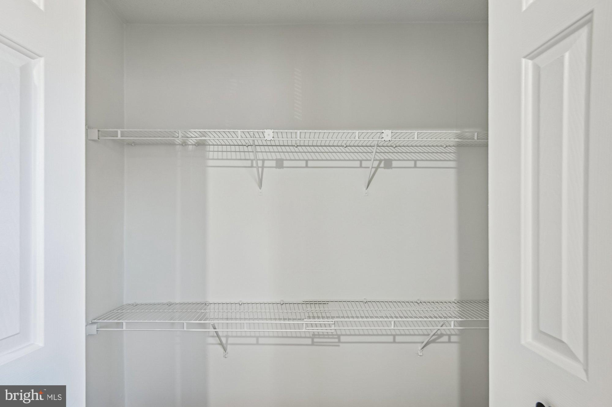 SEVEN OAKS - Residential