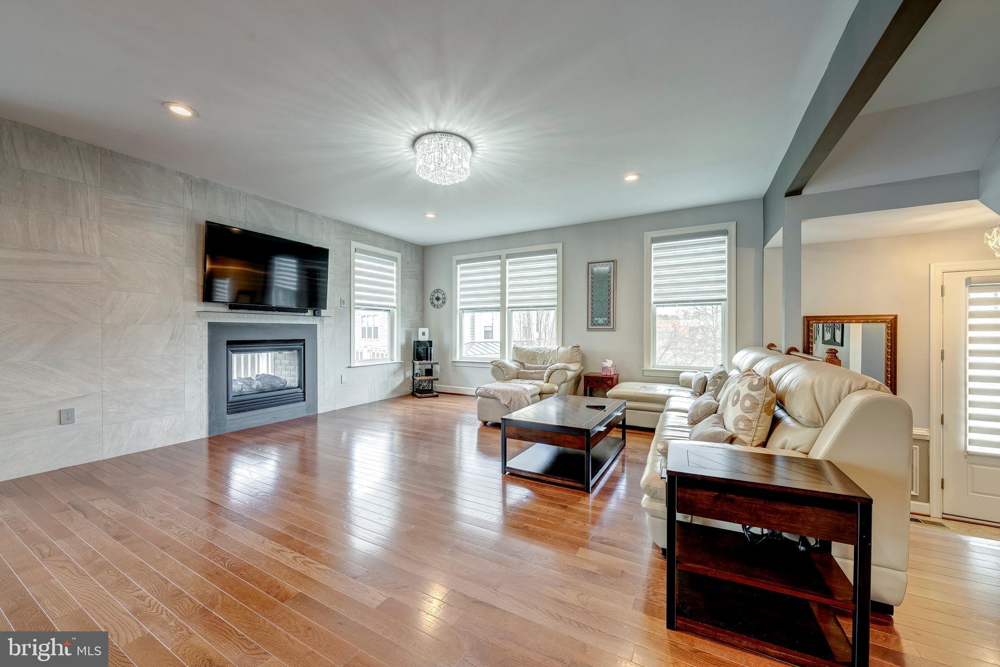 SOUTH VAN BUREN - Residential