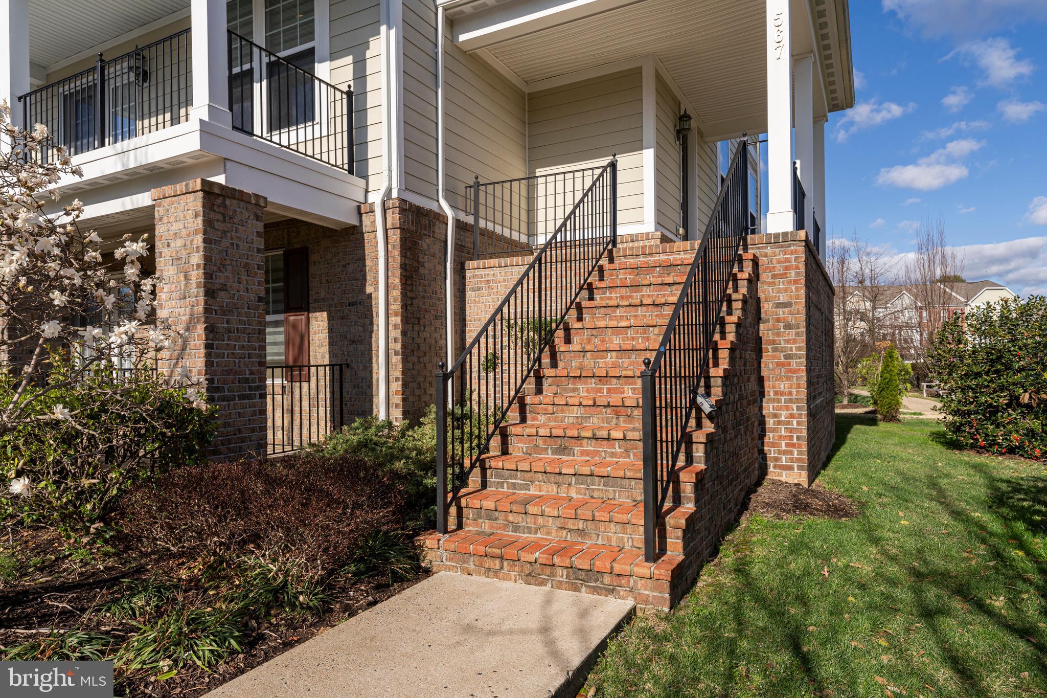 SOUTH VAN BUREN - Residential