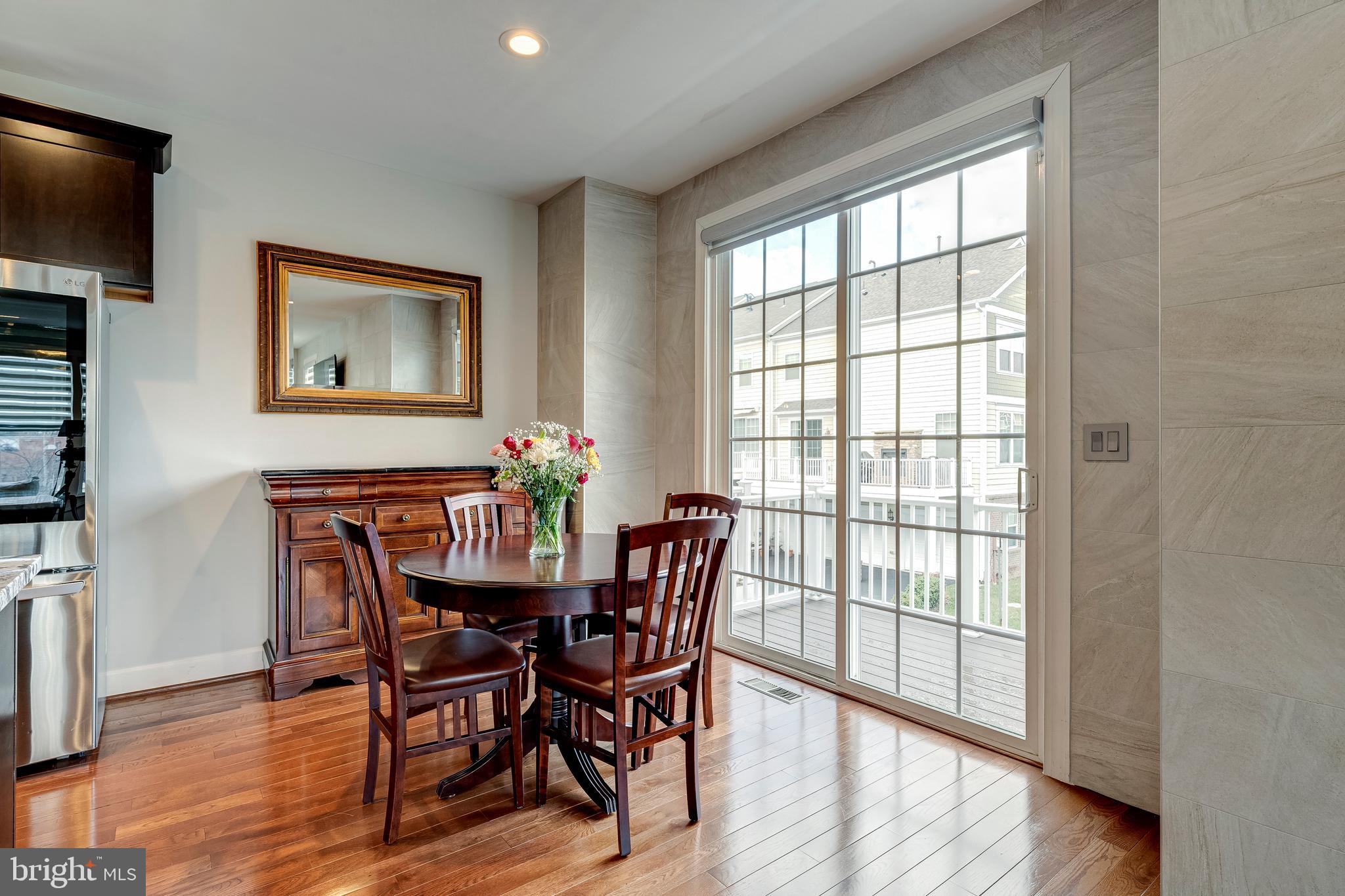 SOUTH VAN BUREN - Residential