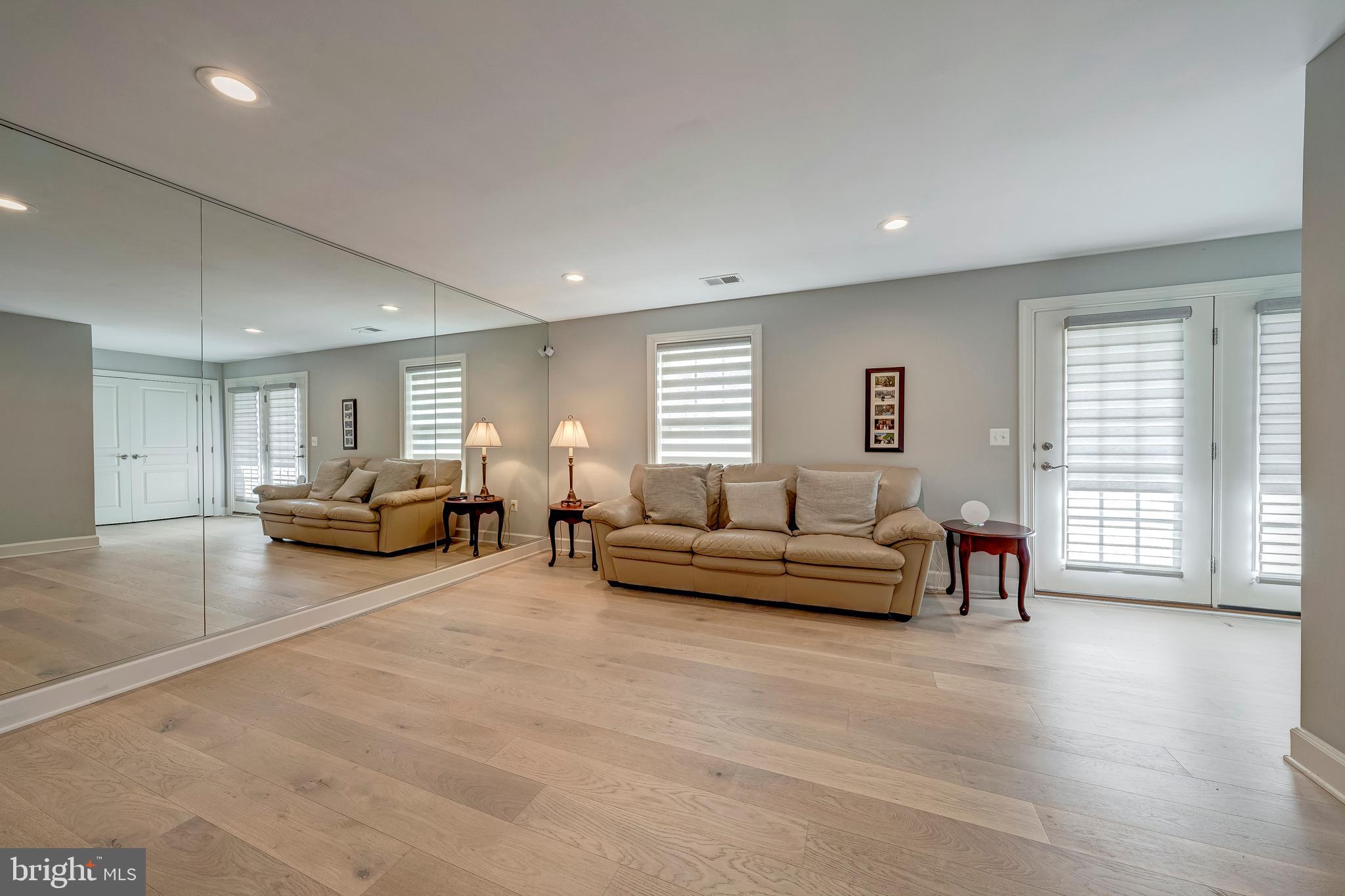 SOUTH VAN BUREN - Residential