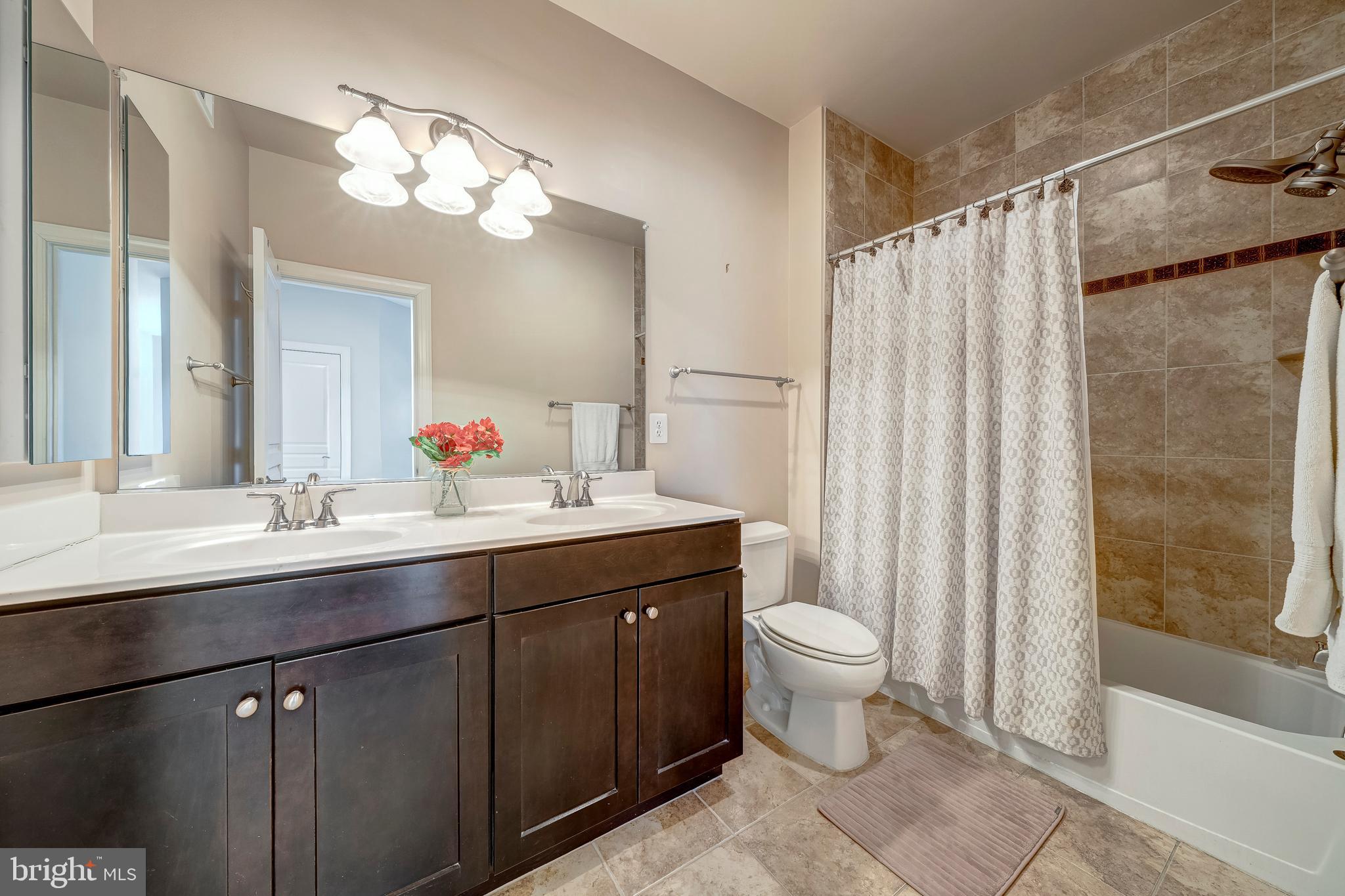 SOUTH VAN BUREN - Residential