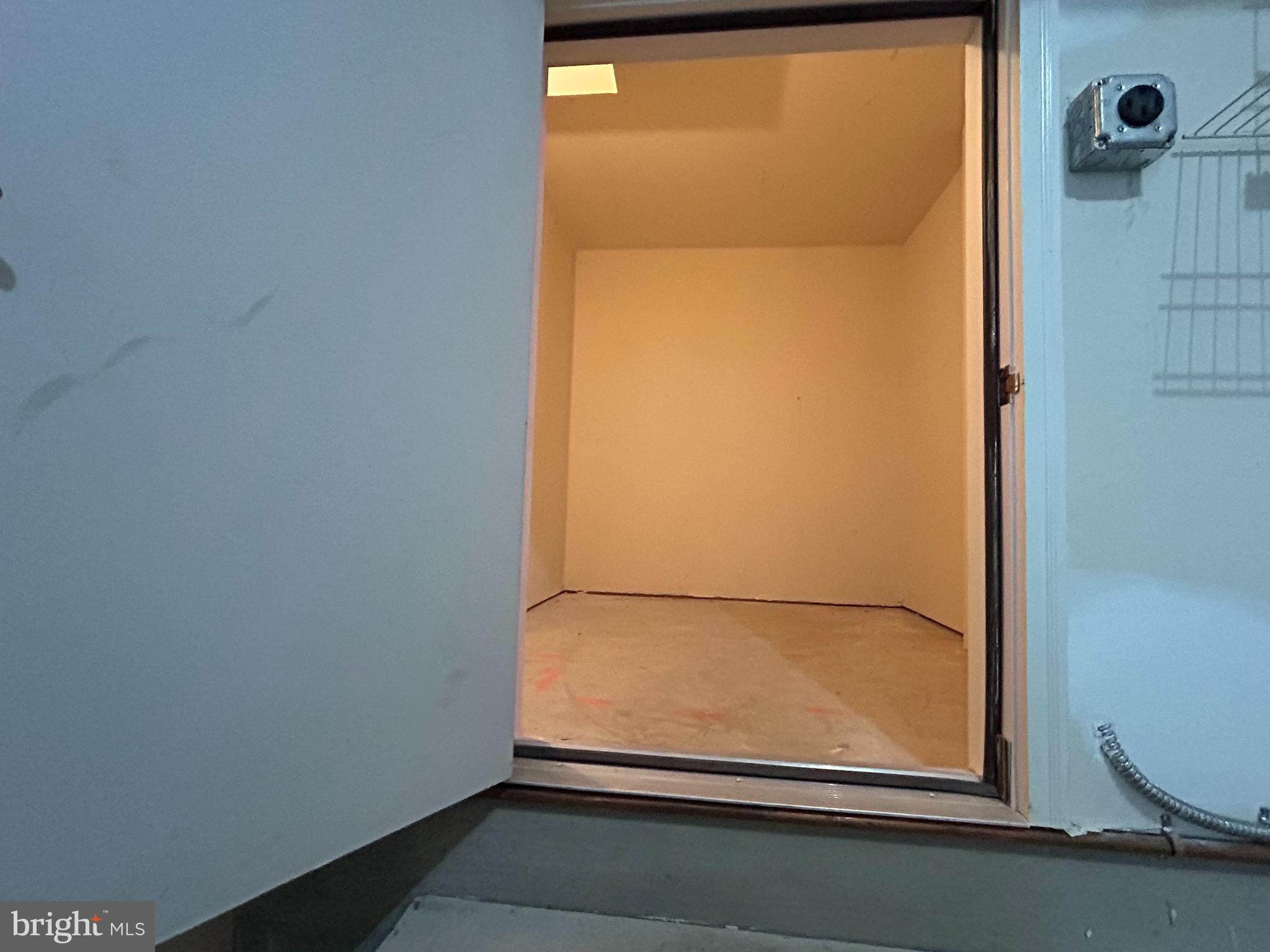 SOUTH VAN BUREN - Residential