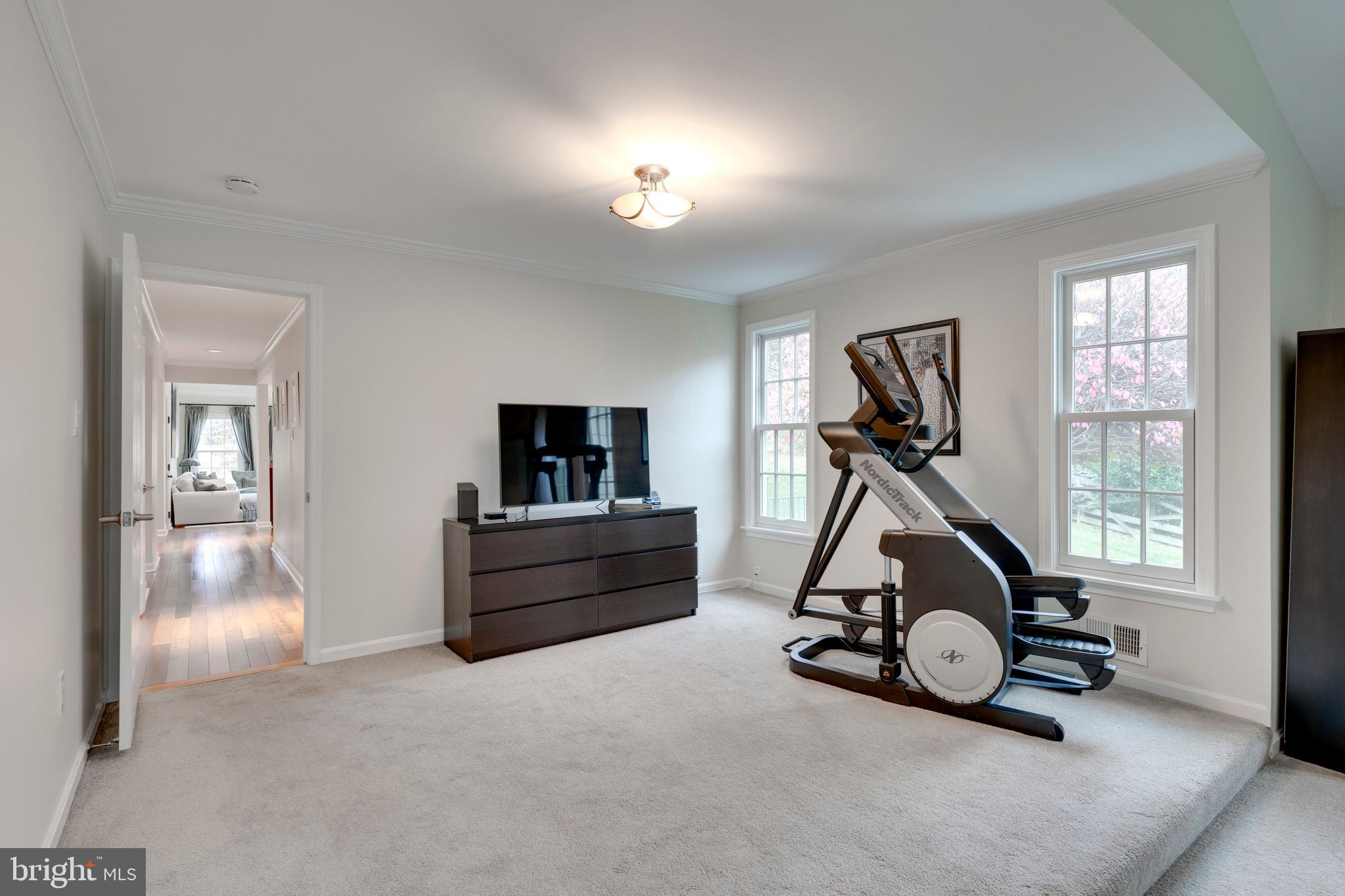 TIMBERLAWN - Residential