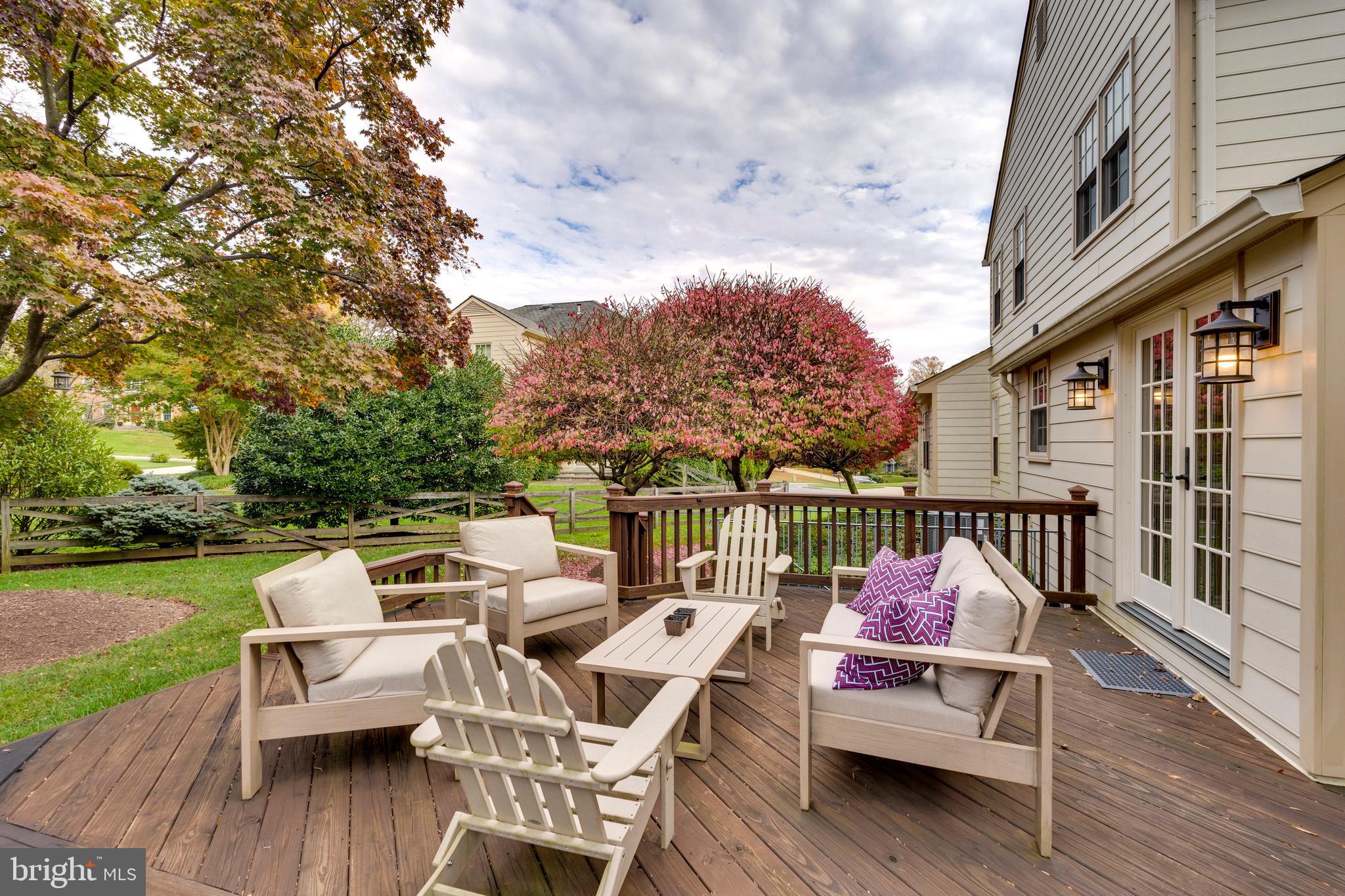 TIMBERLAWN - Residential