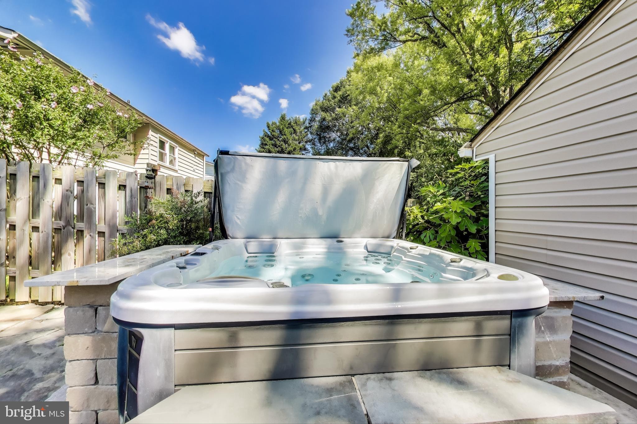 WHEATON WOODS - Residential