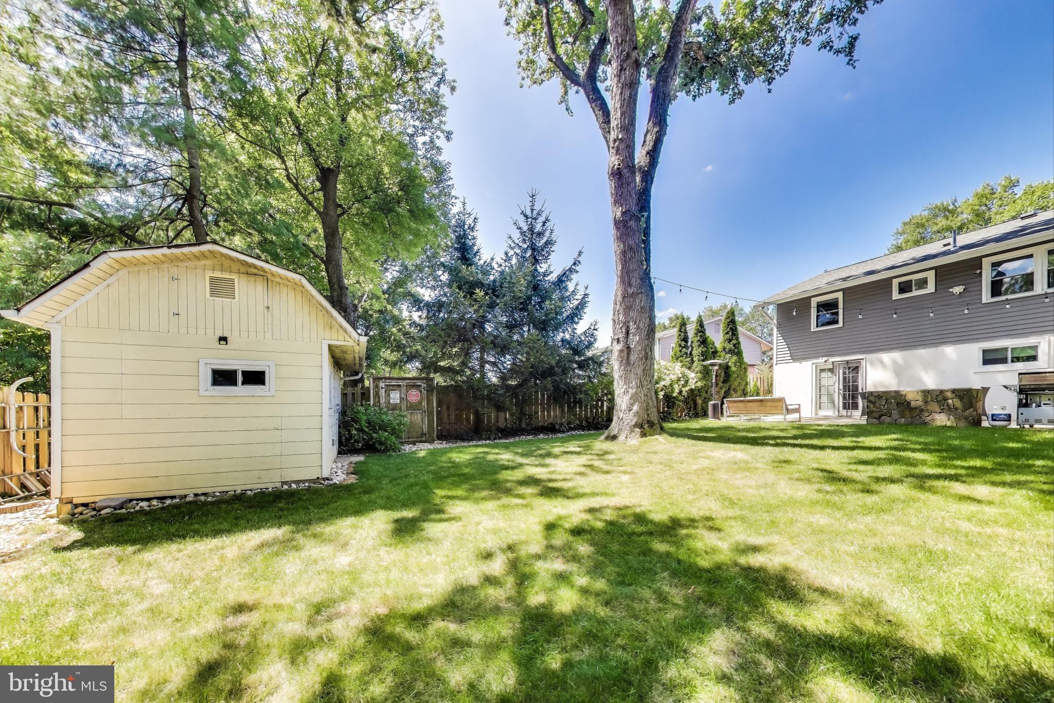 WHEATON WOODS - Residential