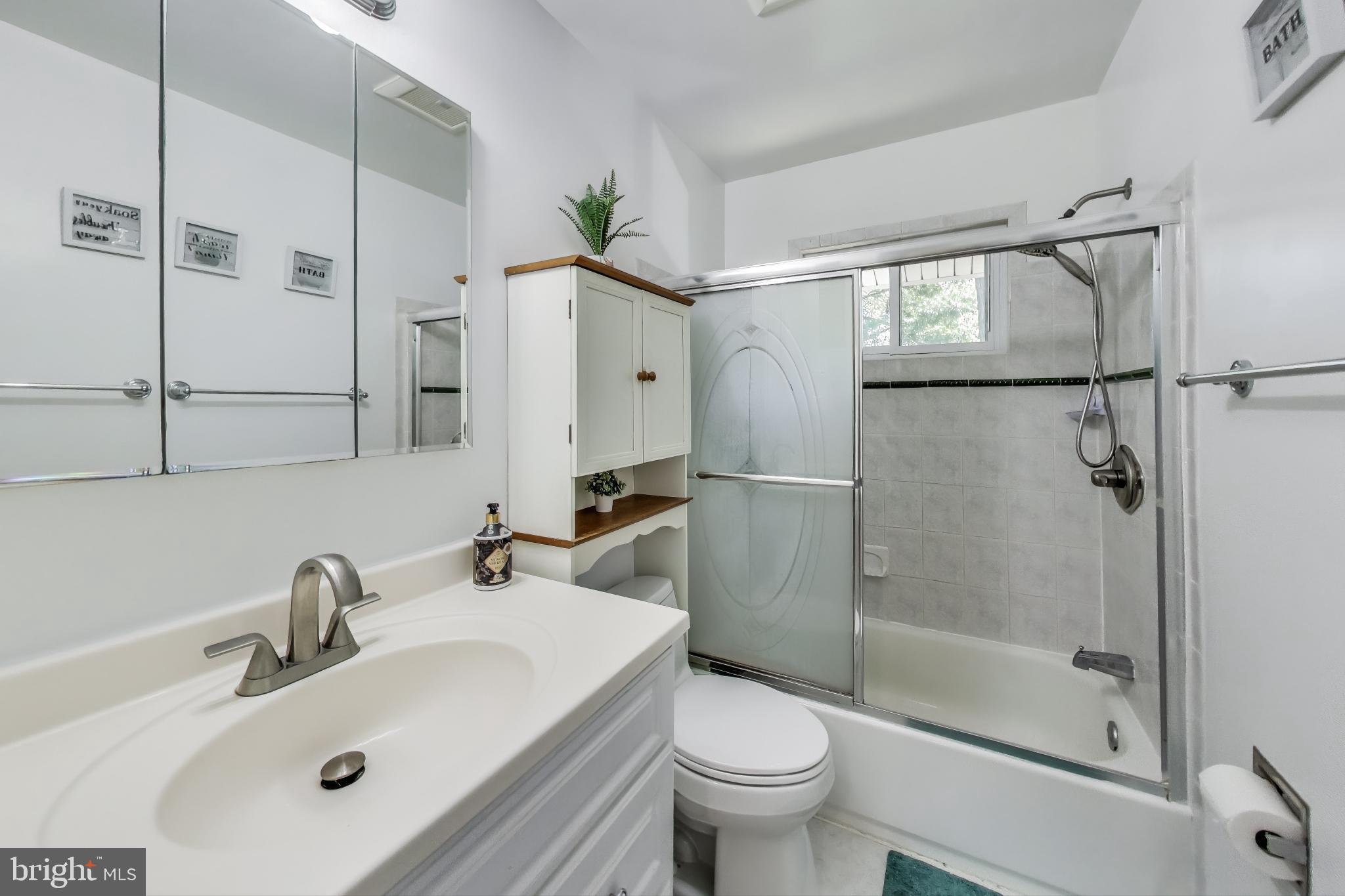 WHEATON WOODS - Residential