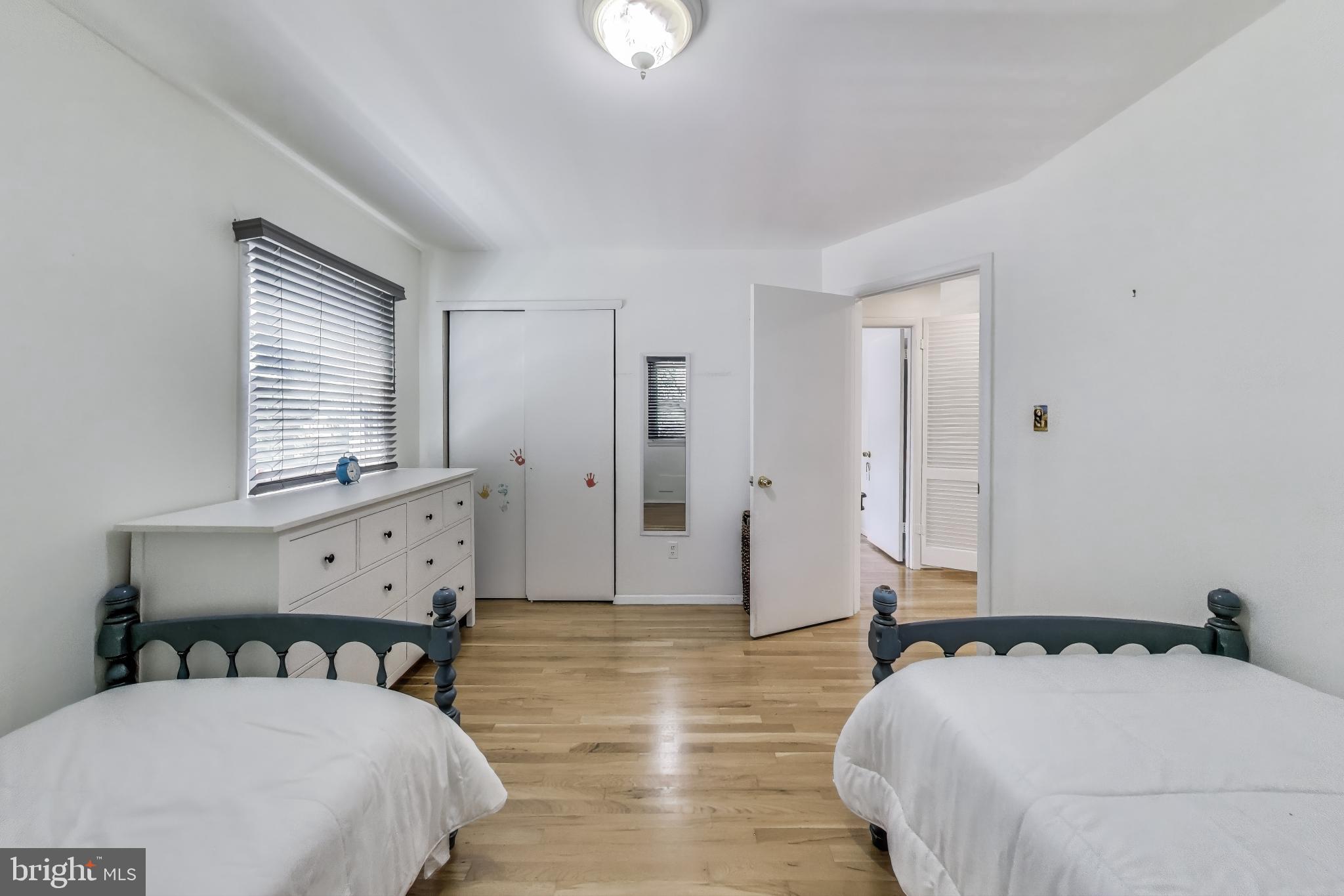 WHEATON WOODS - Residential