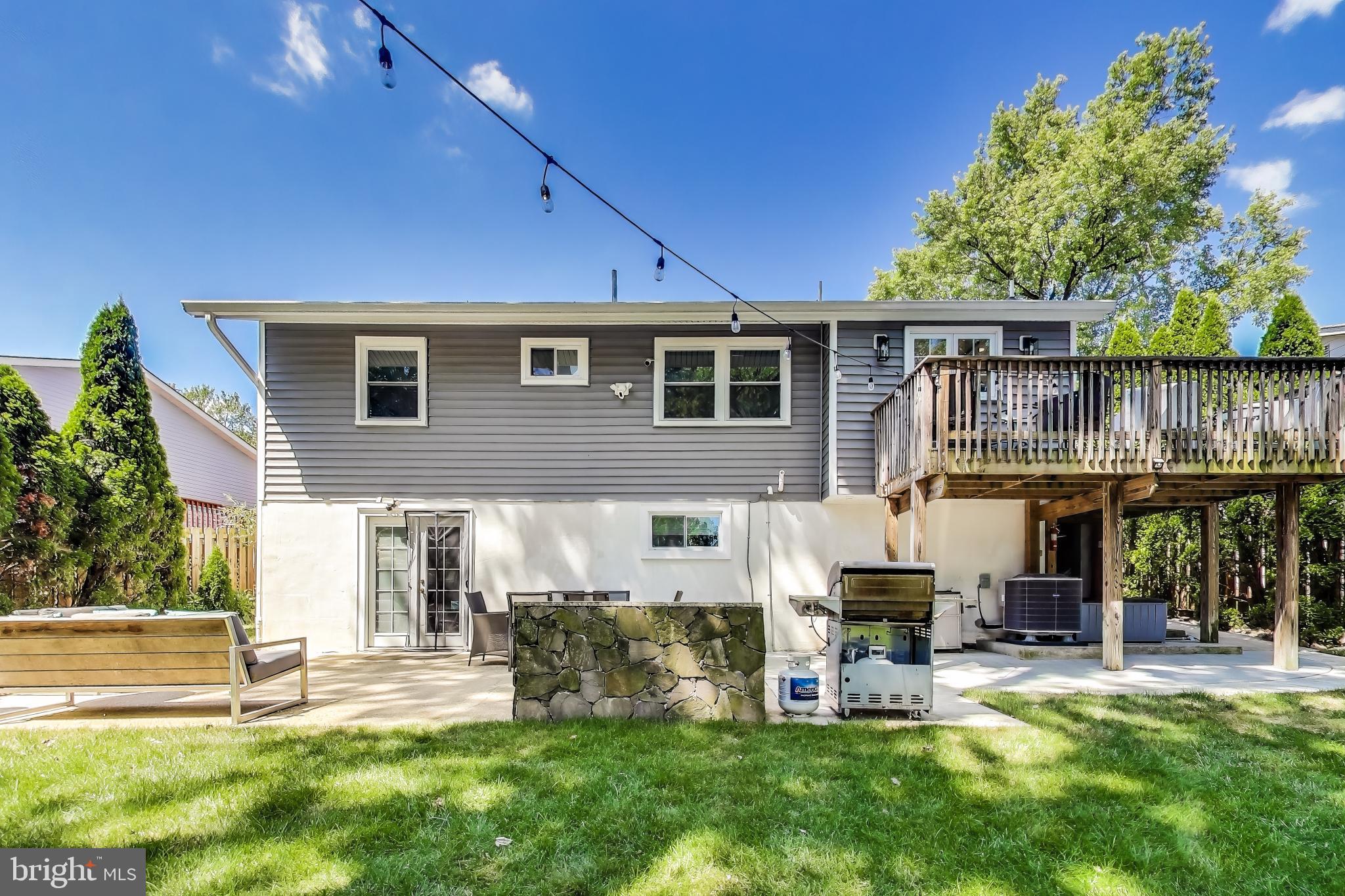 WHEATON WOODS - Residential