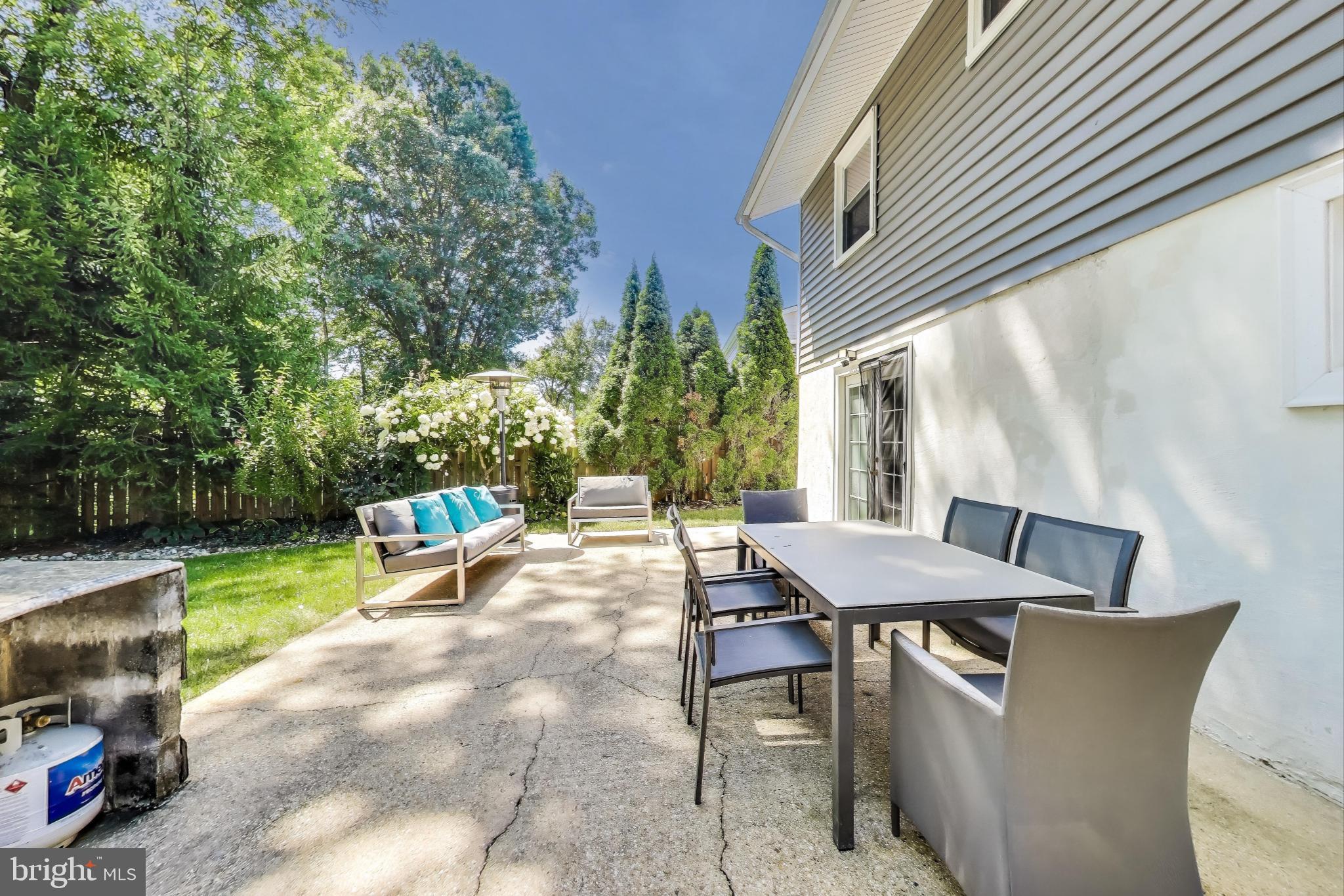 WHEATON WOODS - Residential