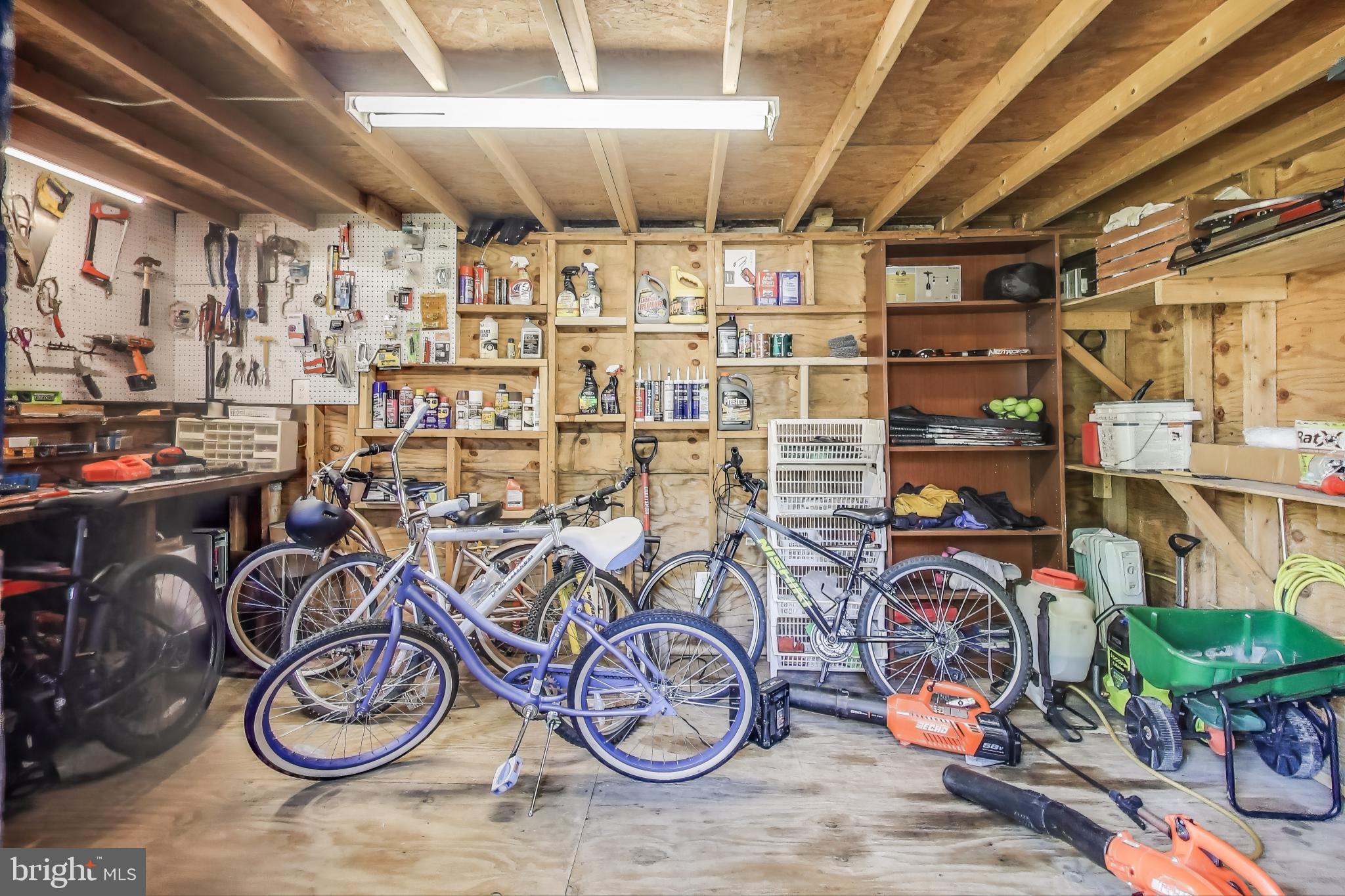 WHEATON WOODS - Residential