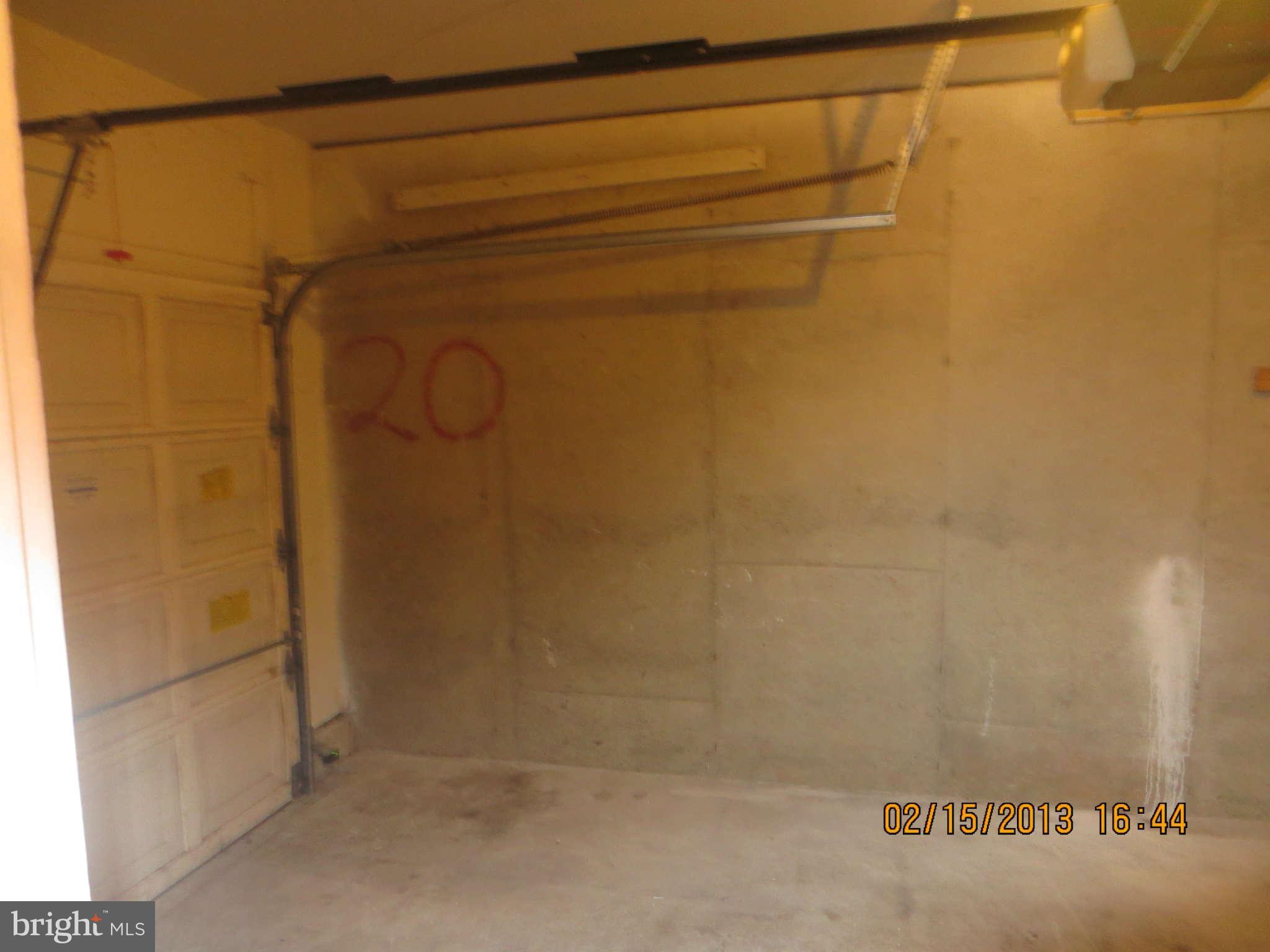 GREEN TRAILS - Residential Lease