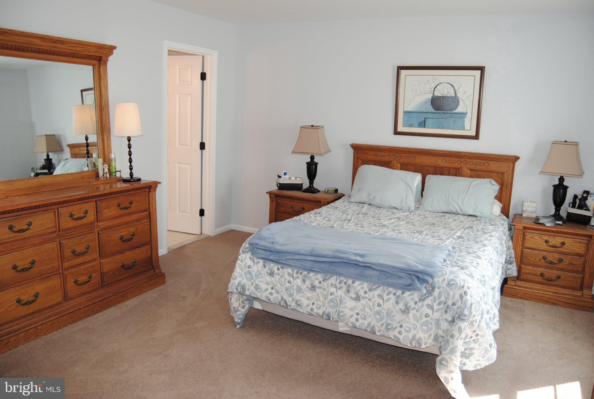 WILLIAMSBURG COMS - Residential