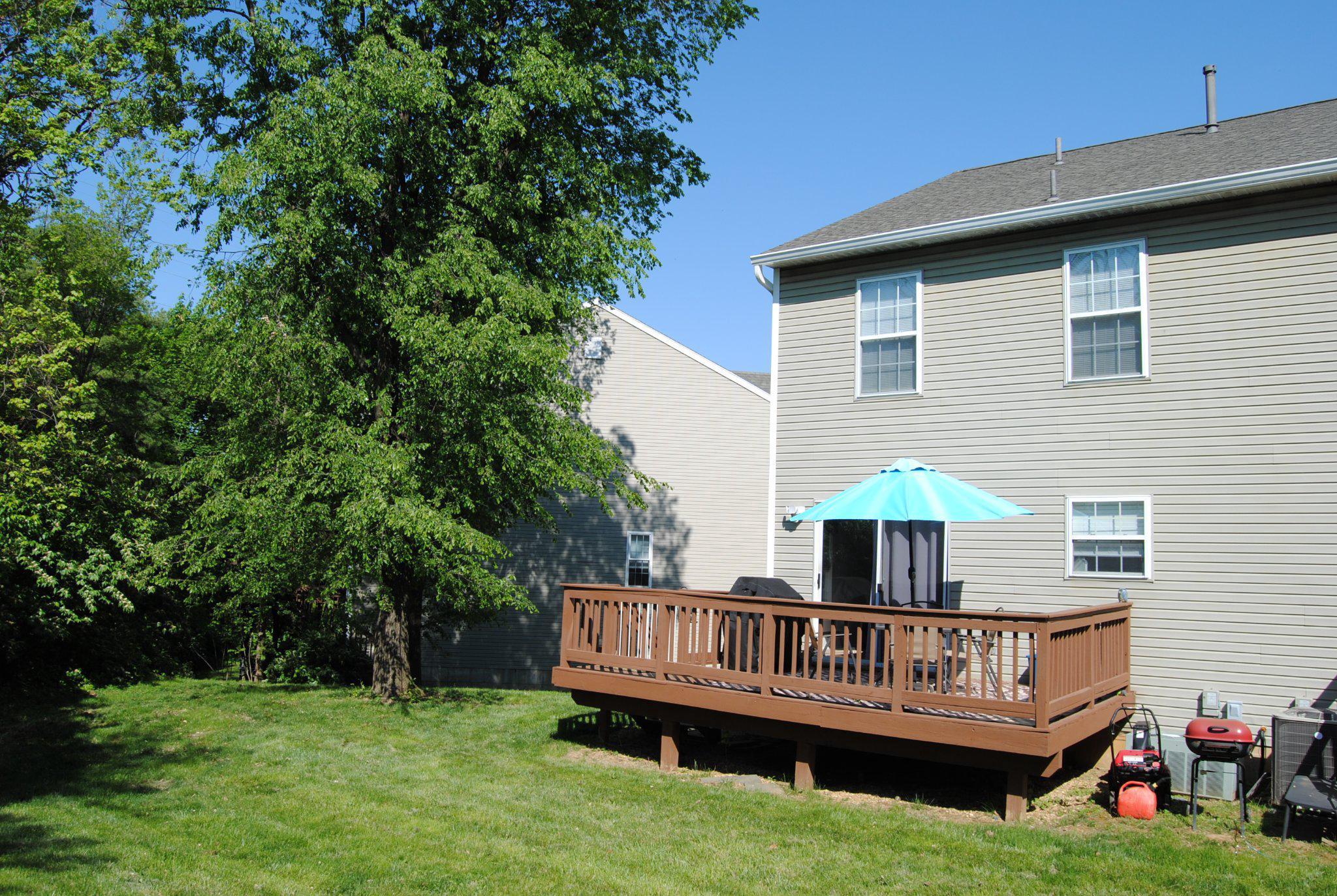 WILLIAMSBURG COMS - Residential