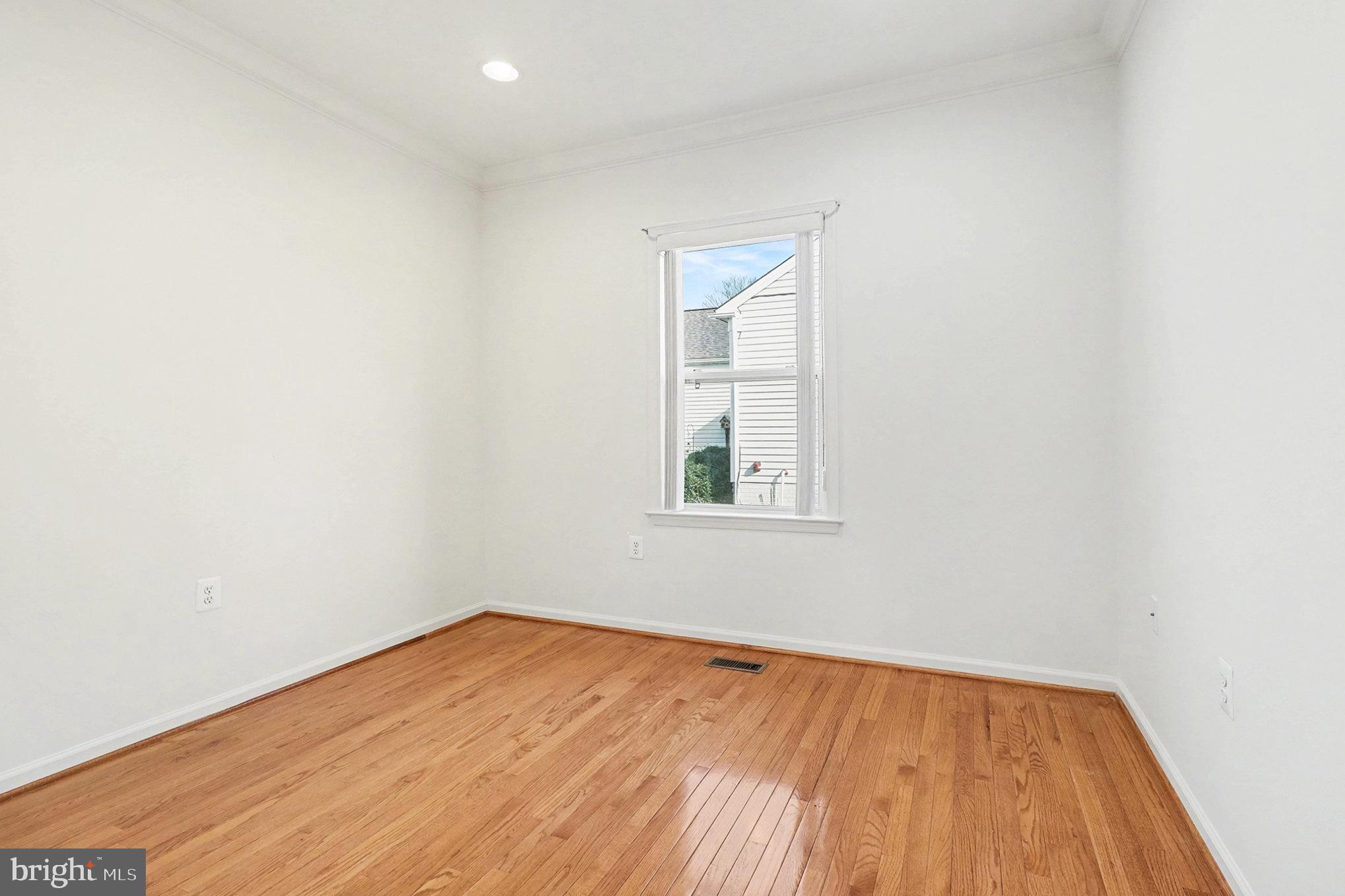 FALLS RUN - Residential