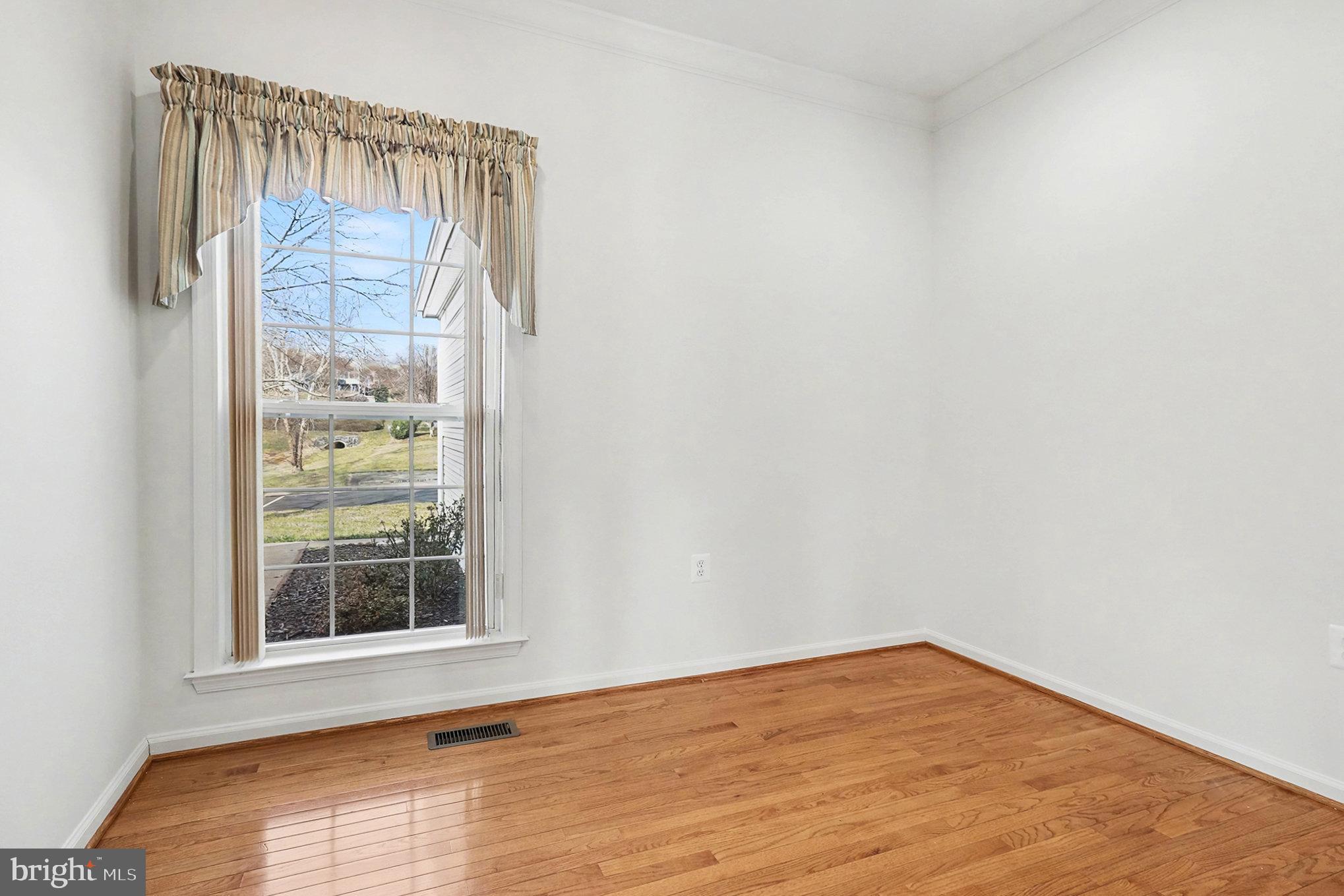 FALLS RUN - Residential