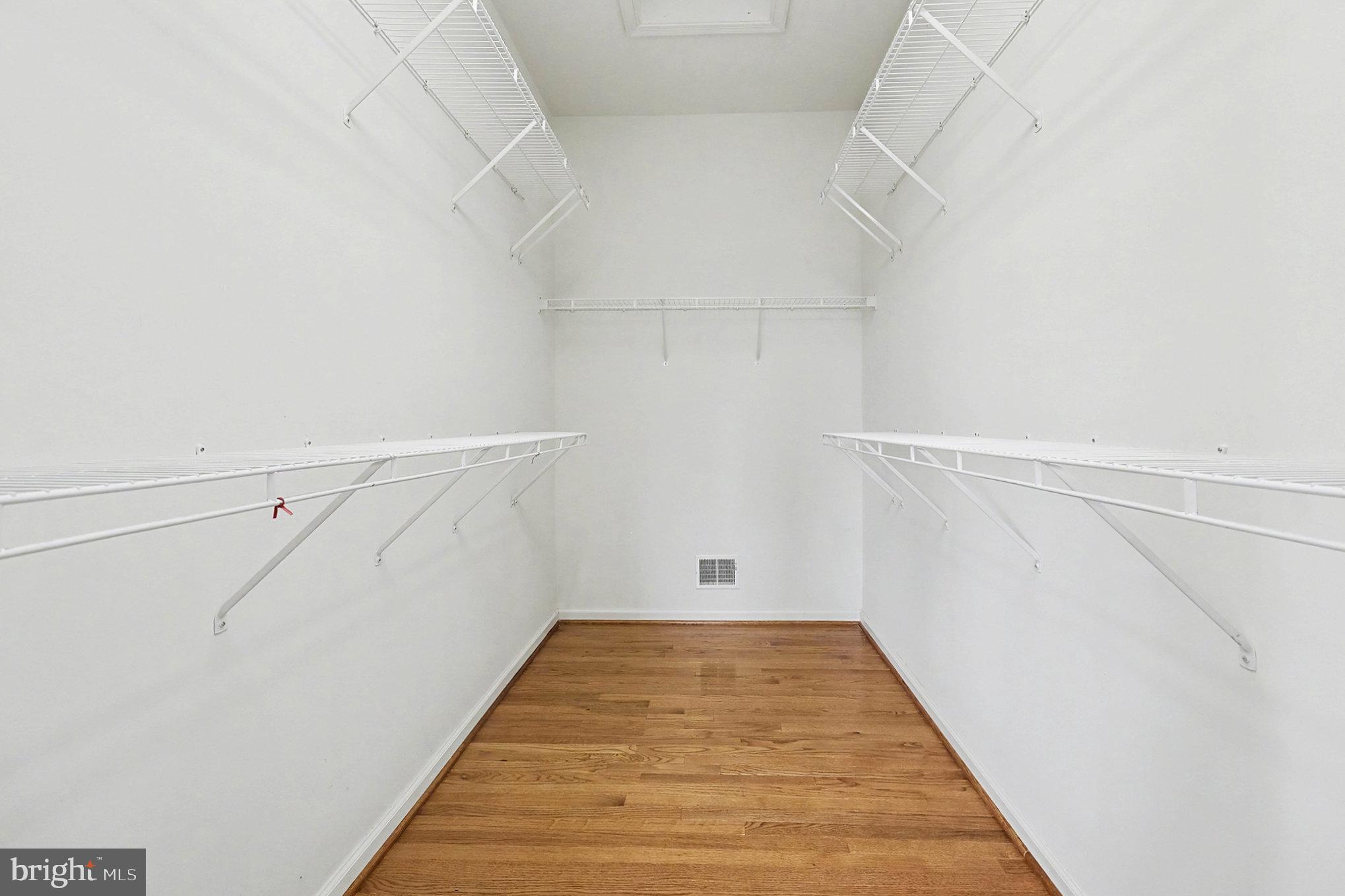 FALLS RUN - Residential