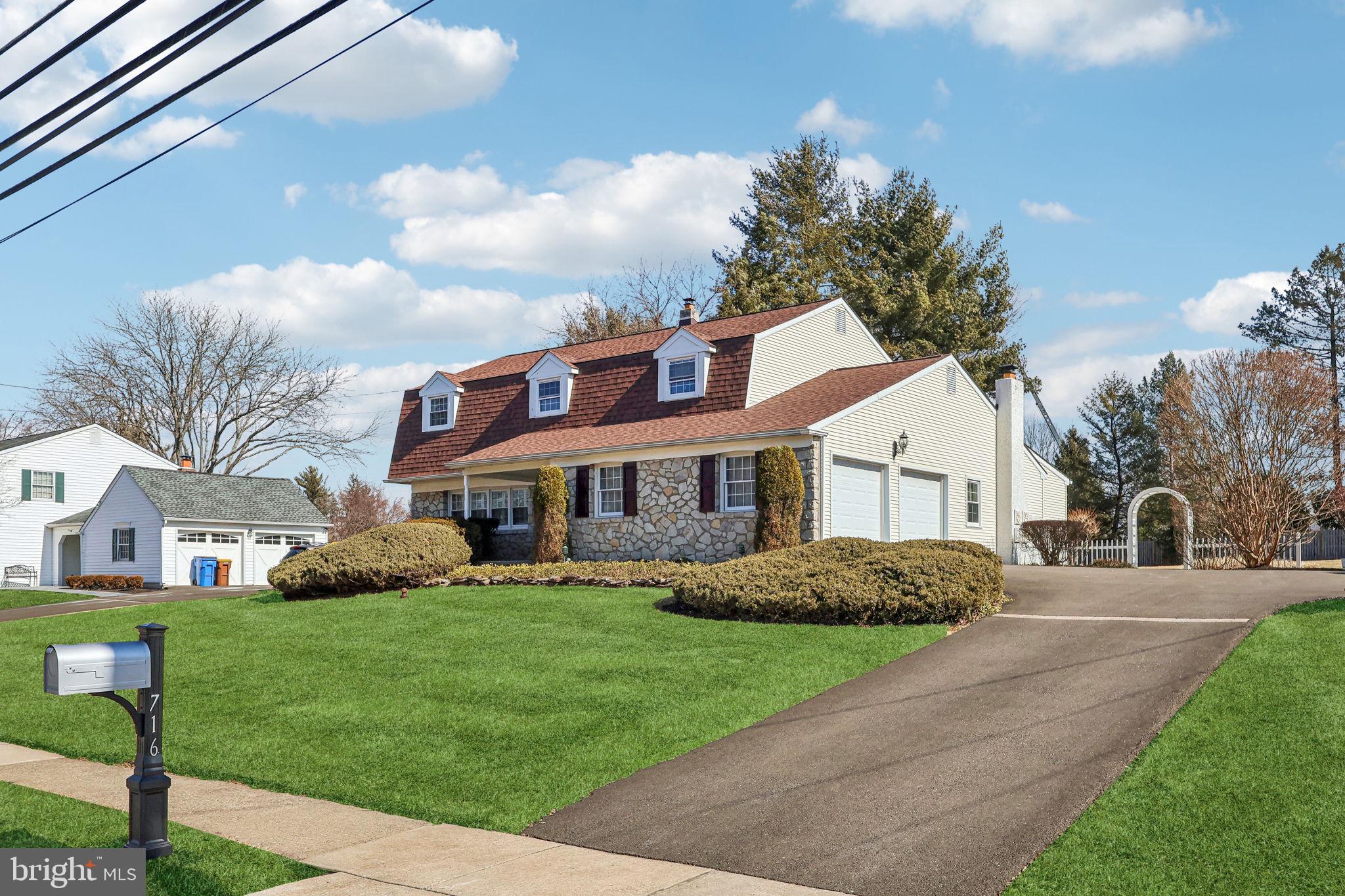 CARRIAGE HILL - Residential
