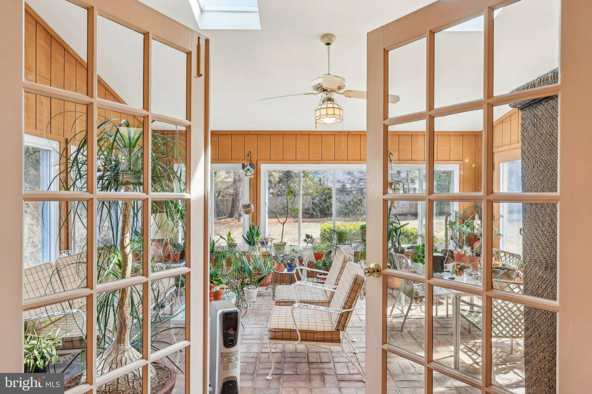 Yardley, Pennsylvania 19067, United States, 4 Bedrooms Bedrooms, ,3 BathroomsBathrooms,Residential,Pending,78937