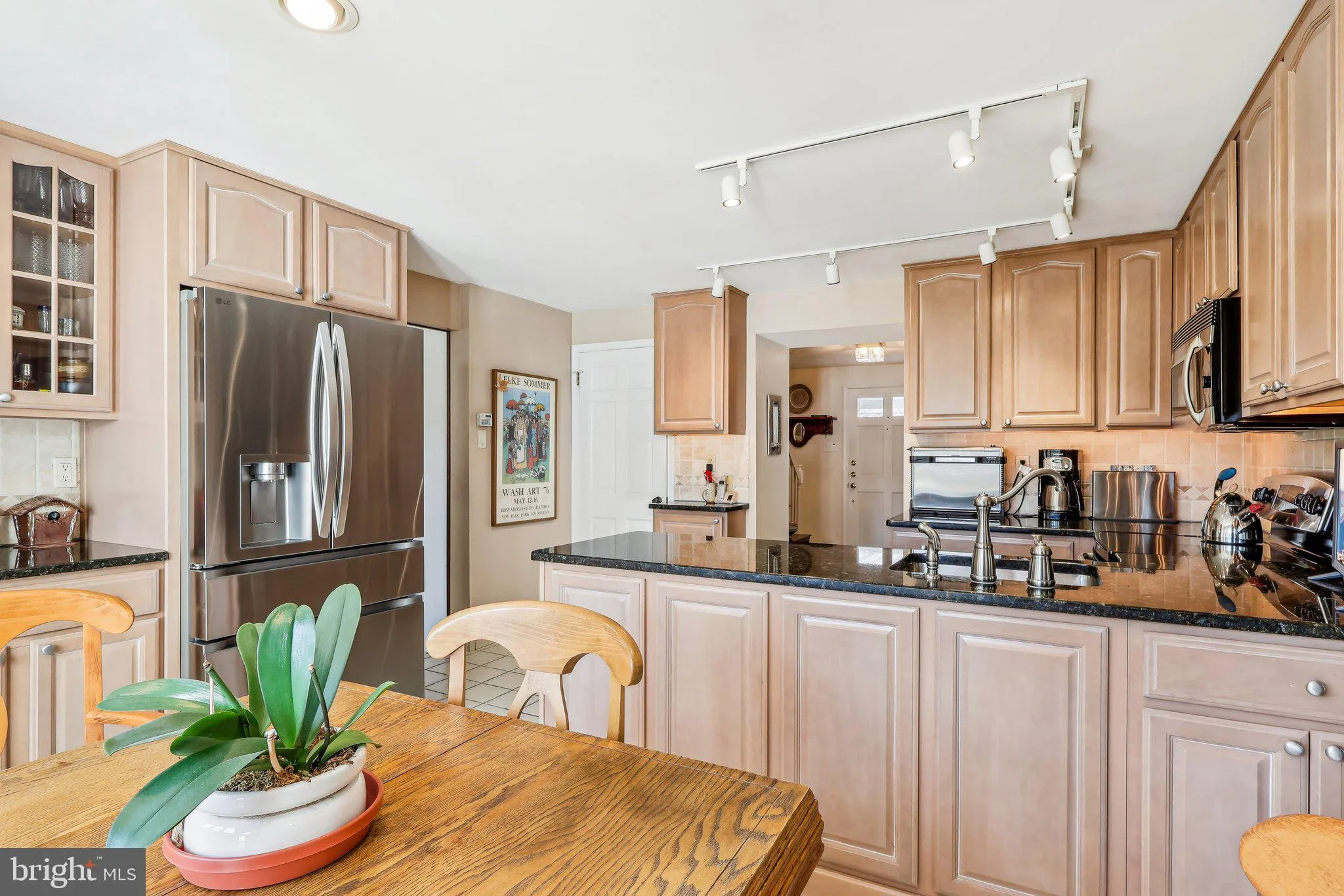 Yardley, Pennsylvania 19067, United States, 4 Bedrooms Bedrooms, ,3 BathroomsBathrooms,Residential,Pending,78937