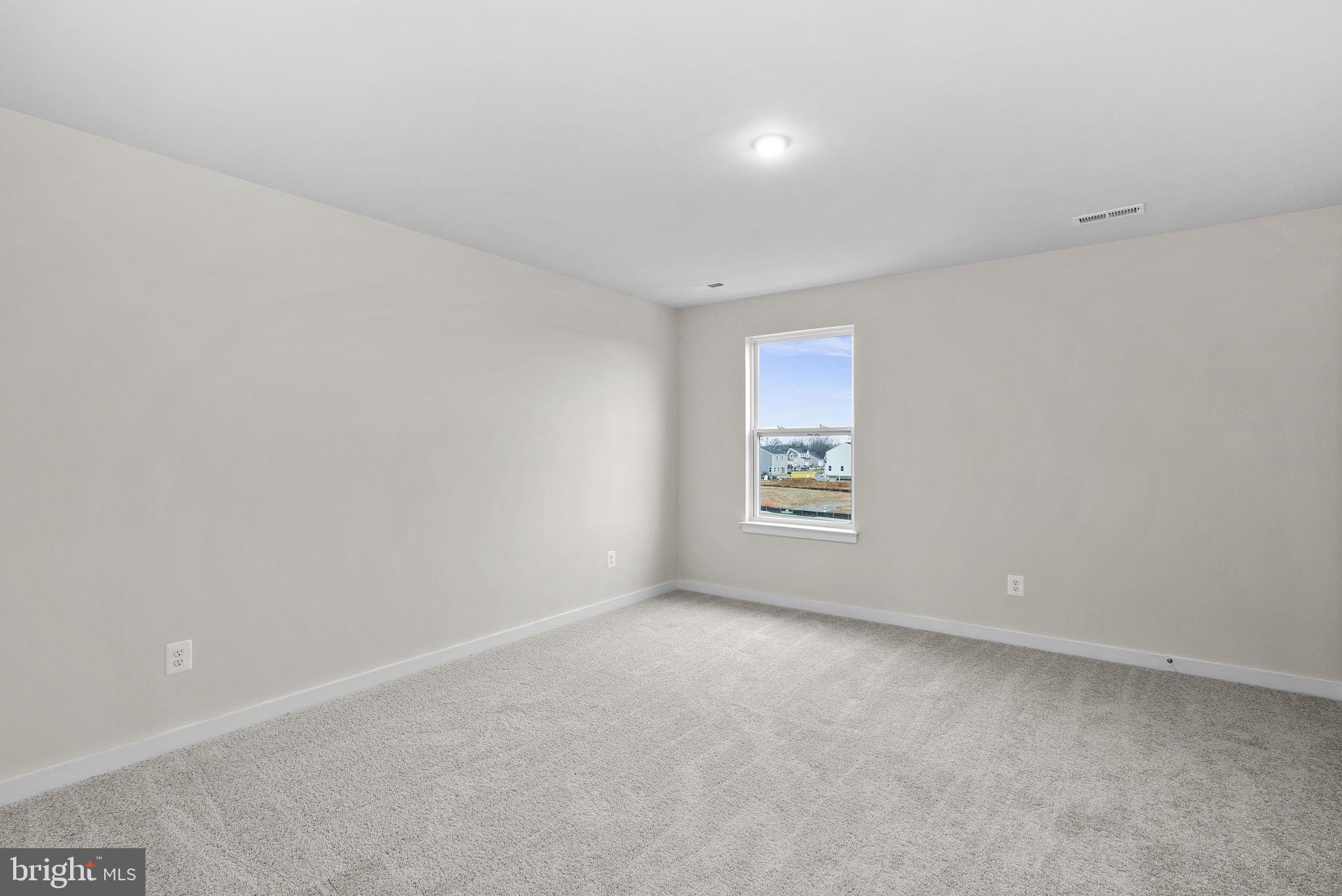 HUNTWELL WEST - Residential