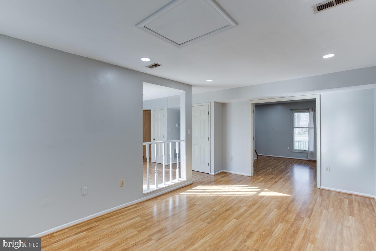 DORCHESTER - ST. CHARLES - Residential