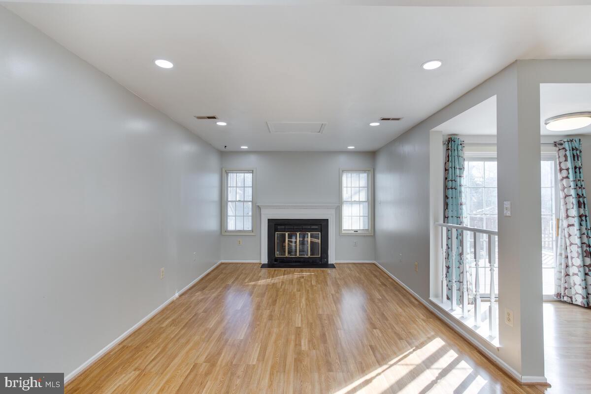 DORCHESTER - ST. CHARLES - Residential