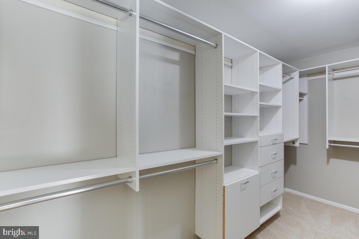 DORCHESTER - ST. CHARLES - Residential